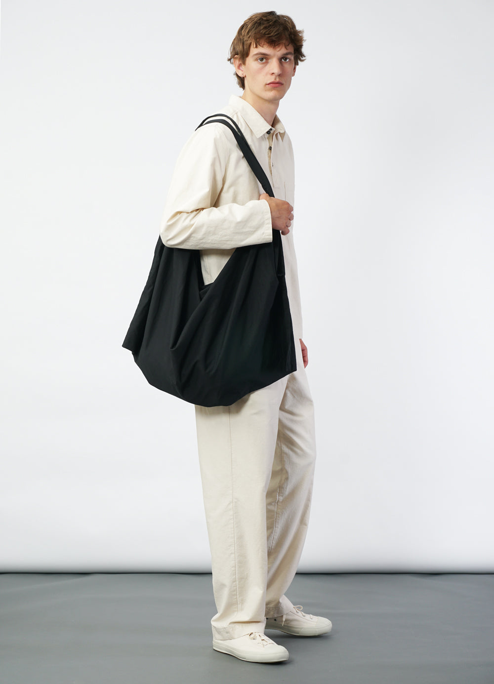 MALTE 29-77-2 | Large Origami Bag | Black Drill