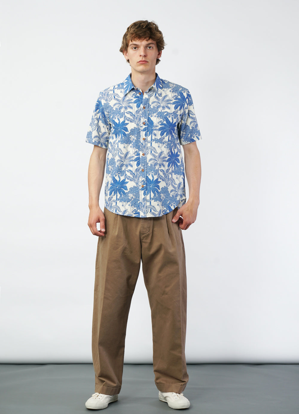 BOBBY 27-56-7 | Wide Pleated Everyday Trousers | Beige