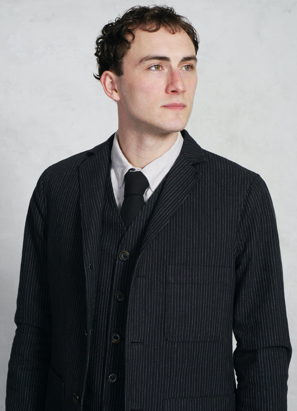 DANIEL 28-32-2 | Classic Waistcoat | Black Pin