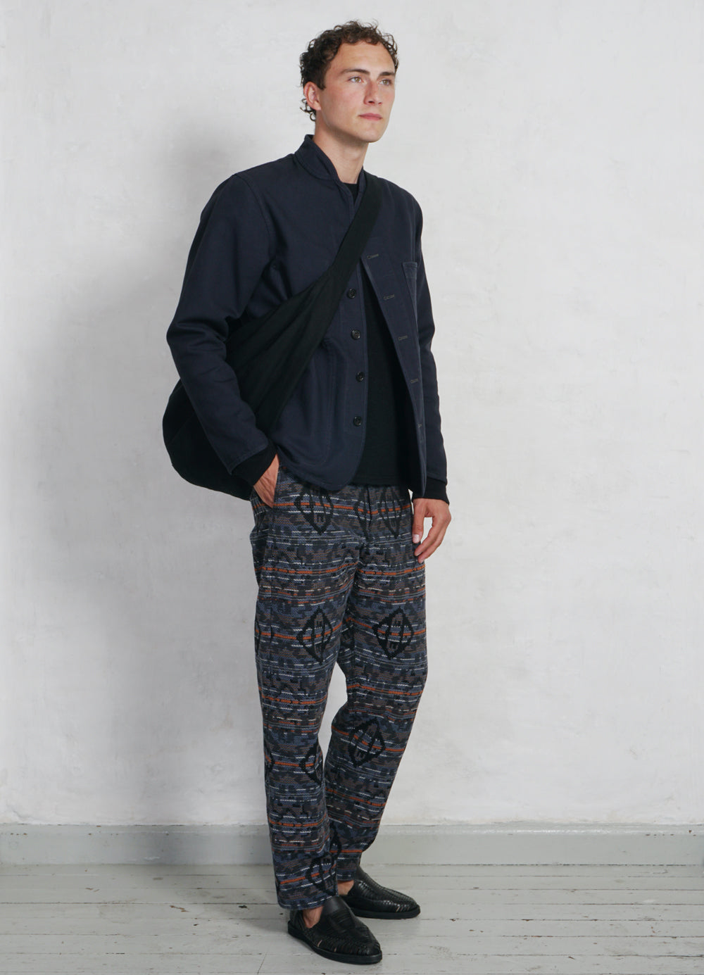 BILLY 31-90-2 | Large Courier Bag | Black Canvas