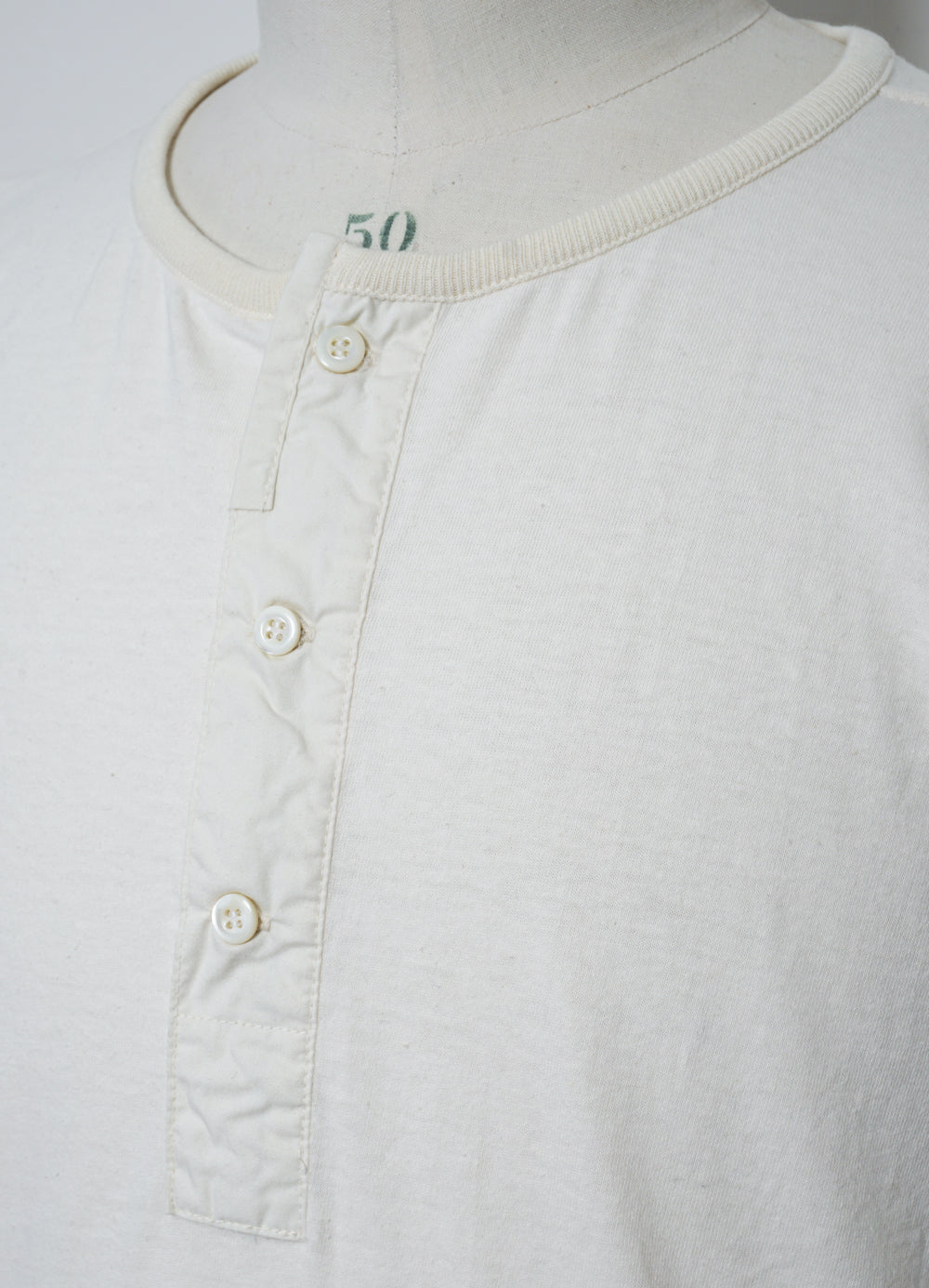 JONAS 150-15-1 | Long Sleeved Henley | Off-white