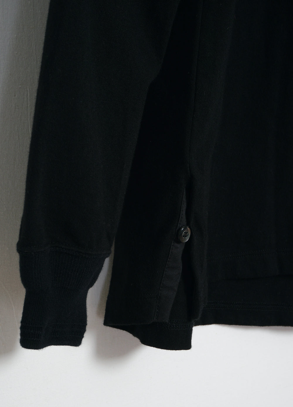 JONAS 150-15-2 | Long Sleeved Henley | Black