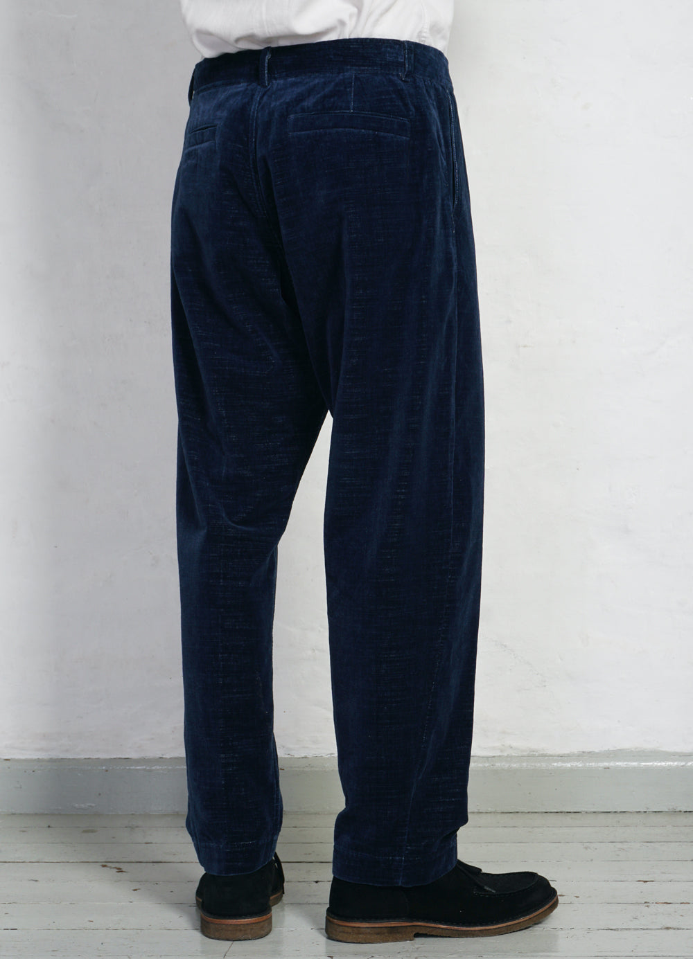 TYGE | Wide Cut Cropped Trousers | Velvet Indigo