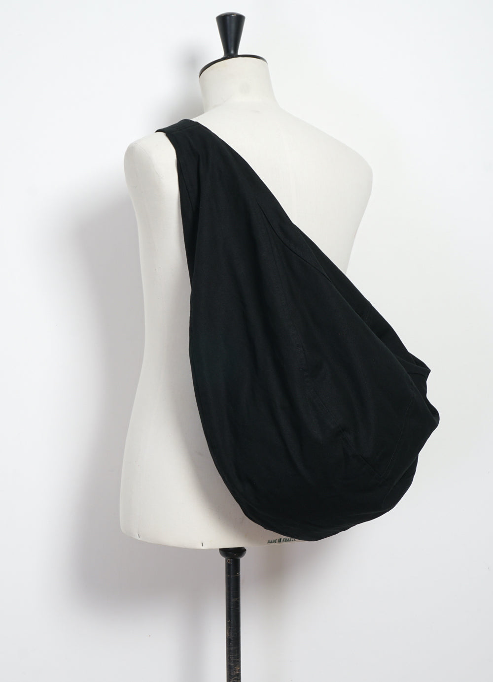 BILLY 31-90-2 | Large Courier Bag | Black Canvas