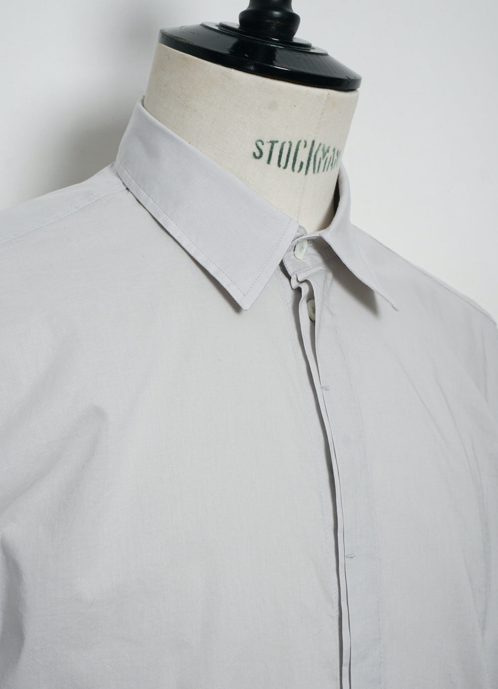 MATTHEUS 29-43-5 | Concealed Placket Shirt | Pale Grey
