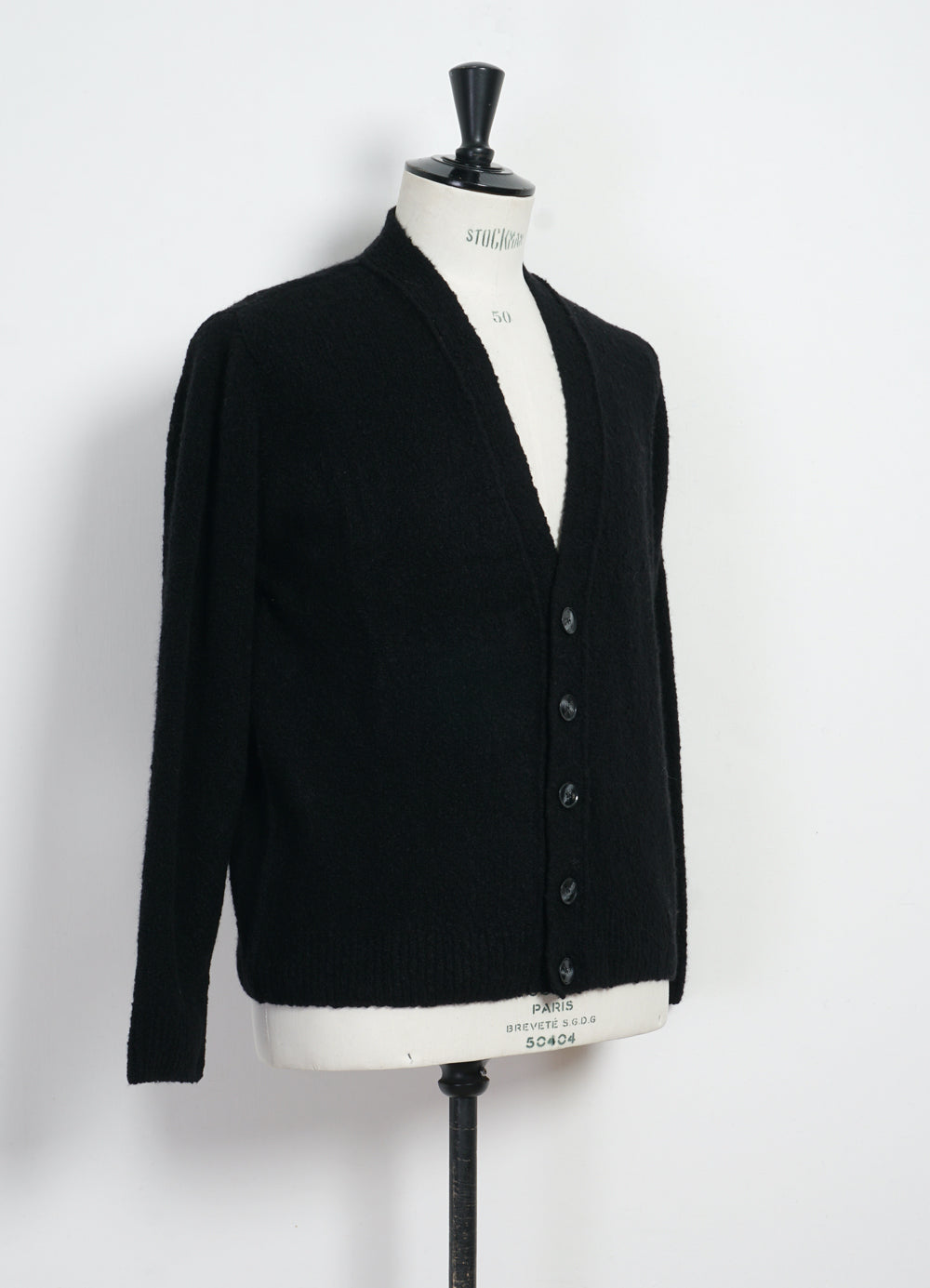LEANDER 30-08-2 | Classic Cardigan | Black