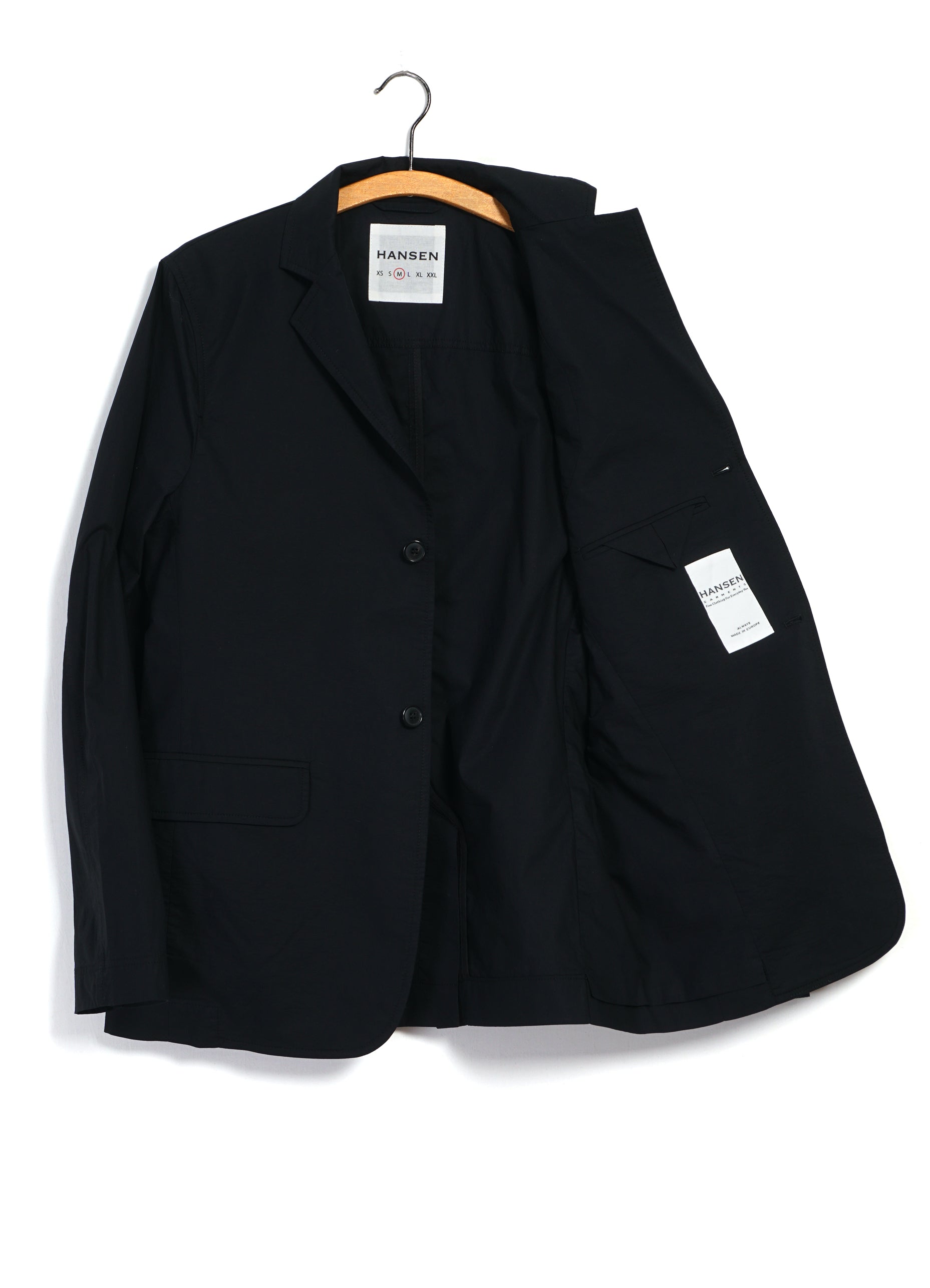 CHARLIE 31-64-2 | Easy Two Button Blazer | Black Parachute