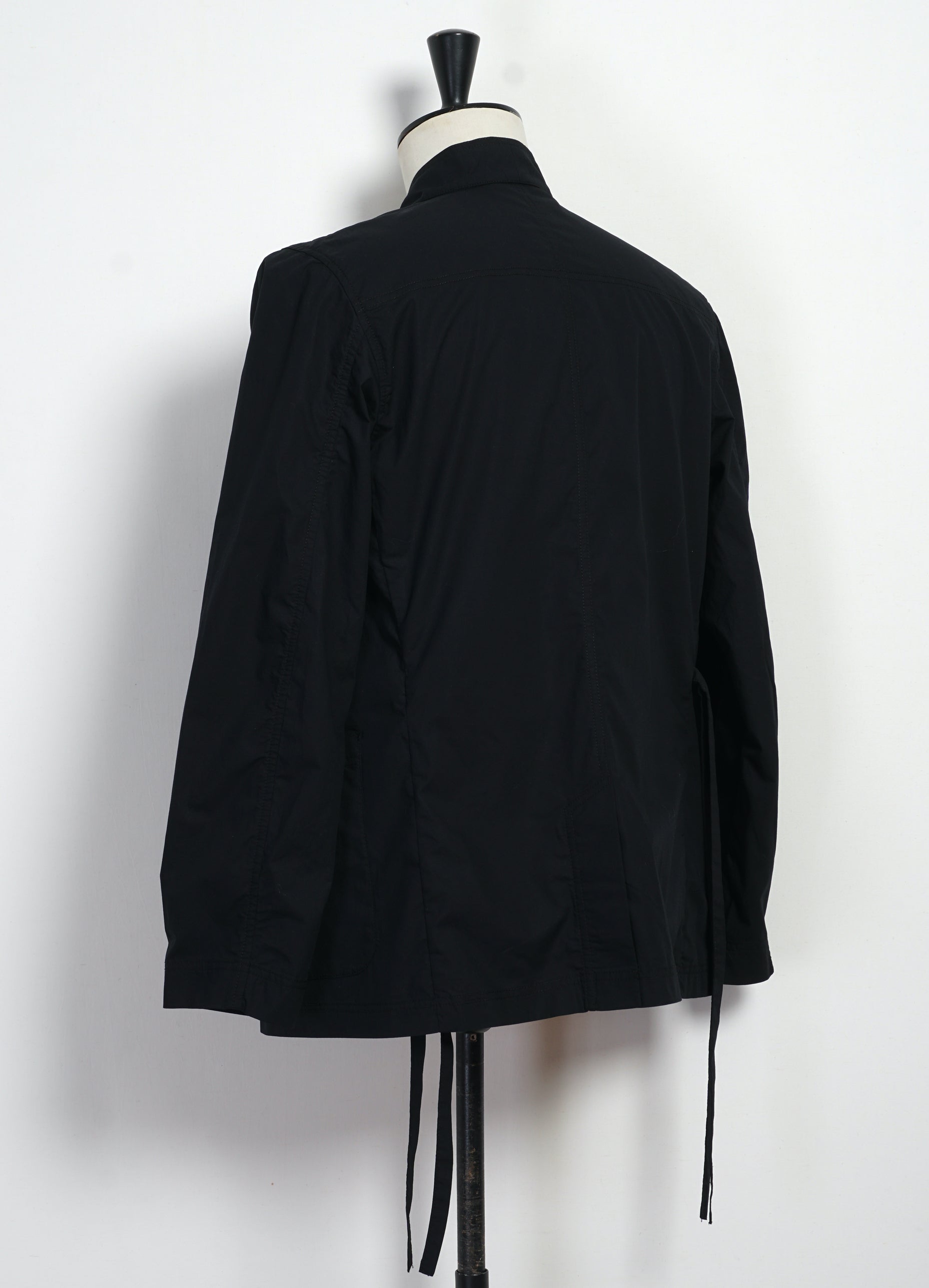 FOLKE 31-64-2 | Eastern Style jacket | Black Parachute