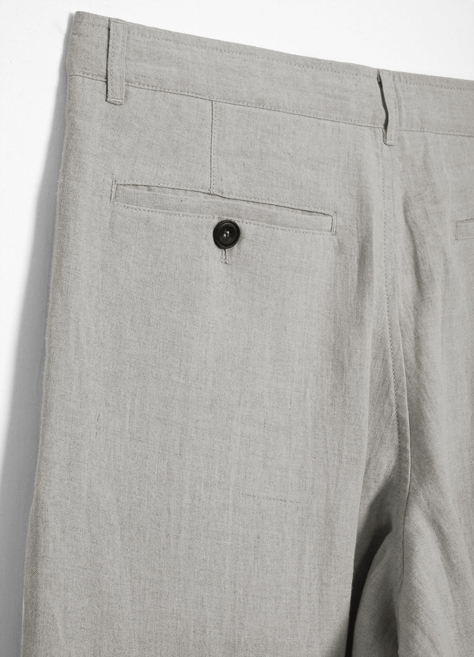 SUNE 31-67-1 | Classic Pleated Trousers | Nature Linen
