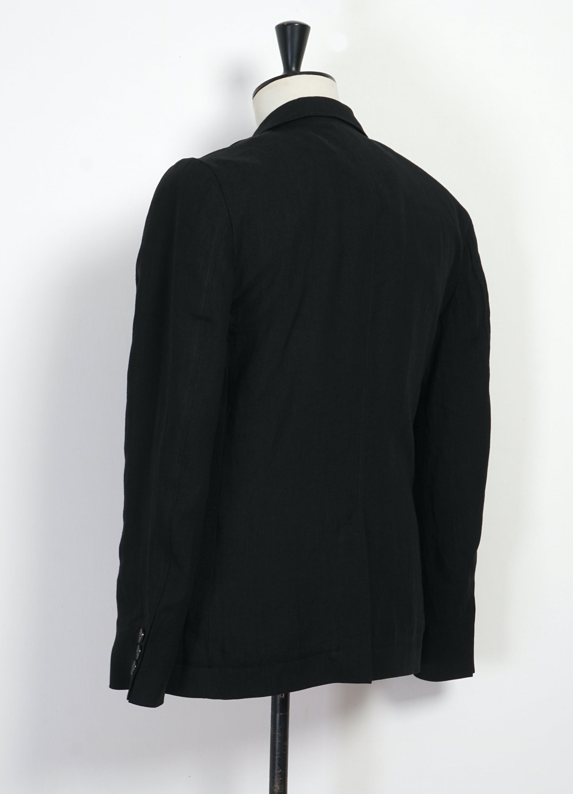 CHRIS 31-67-2 | Classic Two Button Blazer | Black Linen