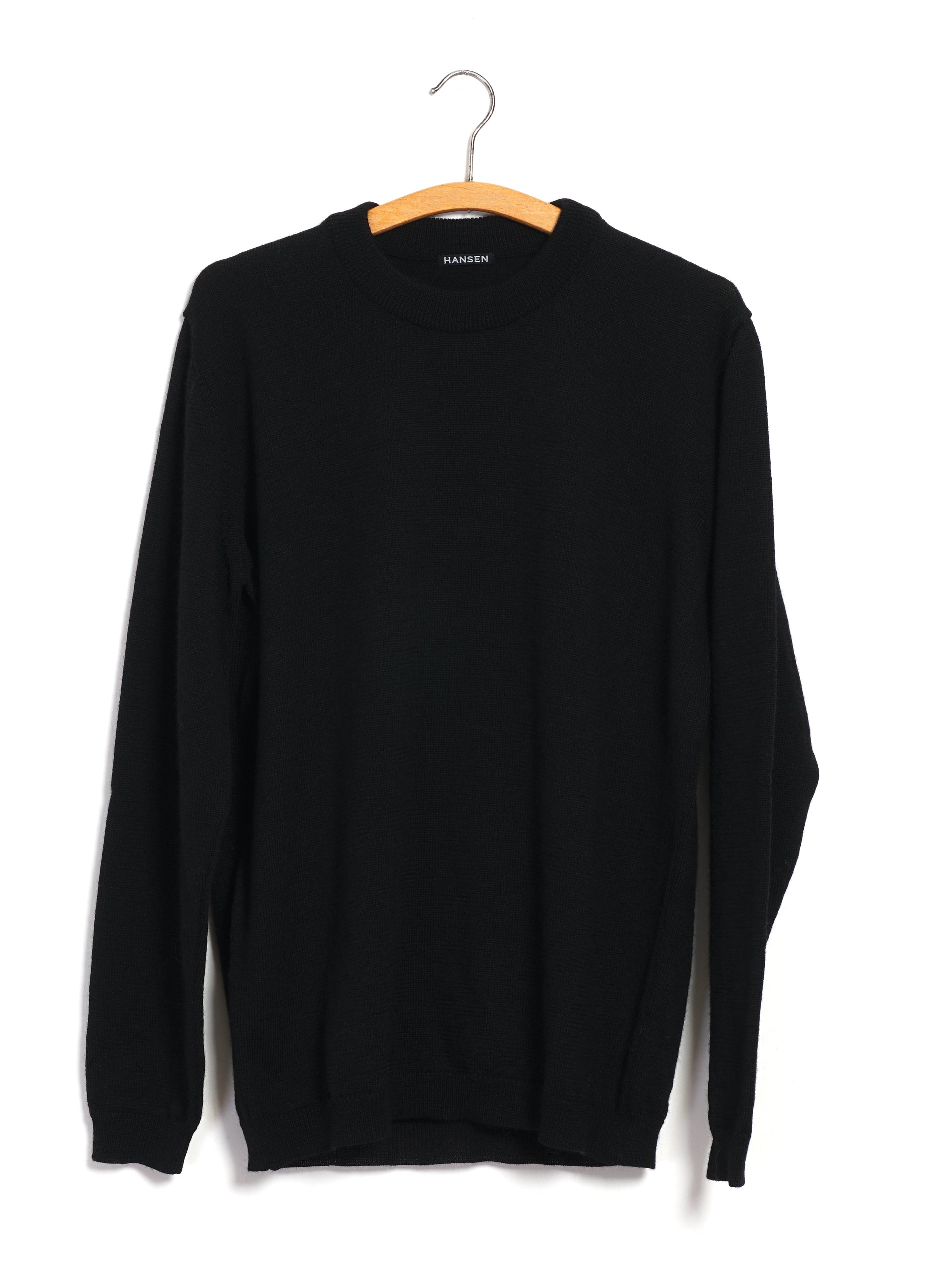 ESKE 32-05-2 | Knitted Crew Neck Sweater | Black