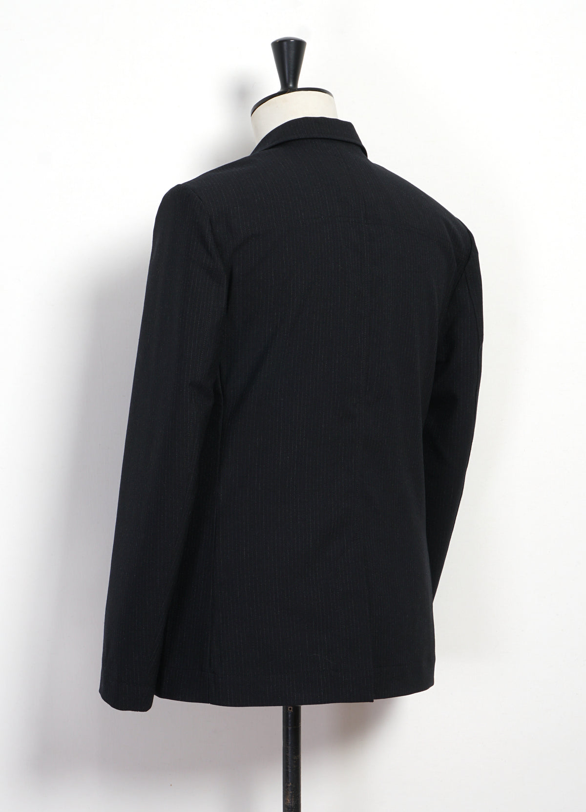 CHARLIE 32-65-2 | Easy Two Button Classic Blazer | Wool Pin Black