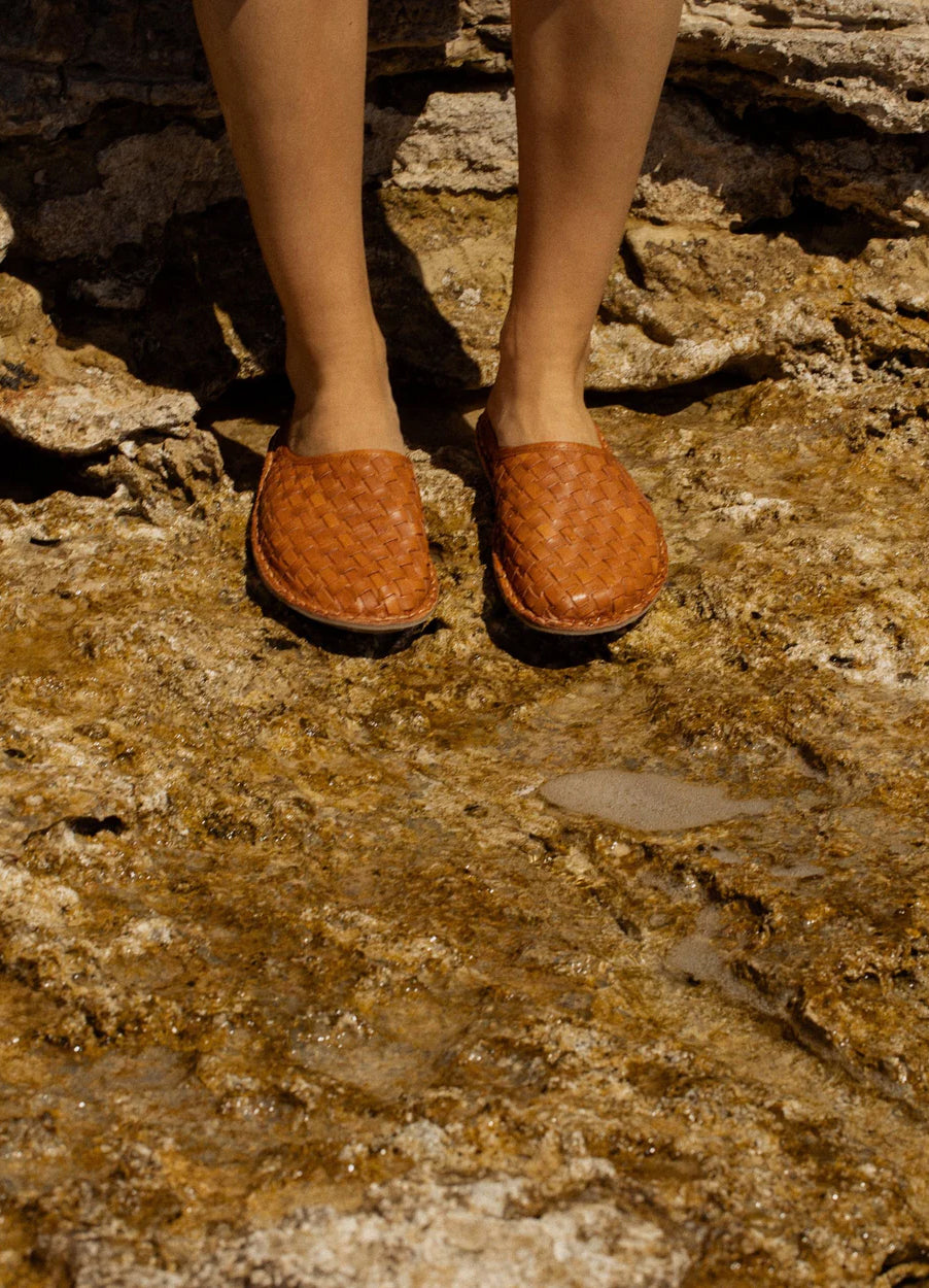 ROMA | Woven Leather Slipper | Cognac Brown
