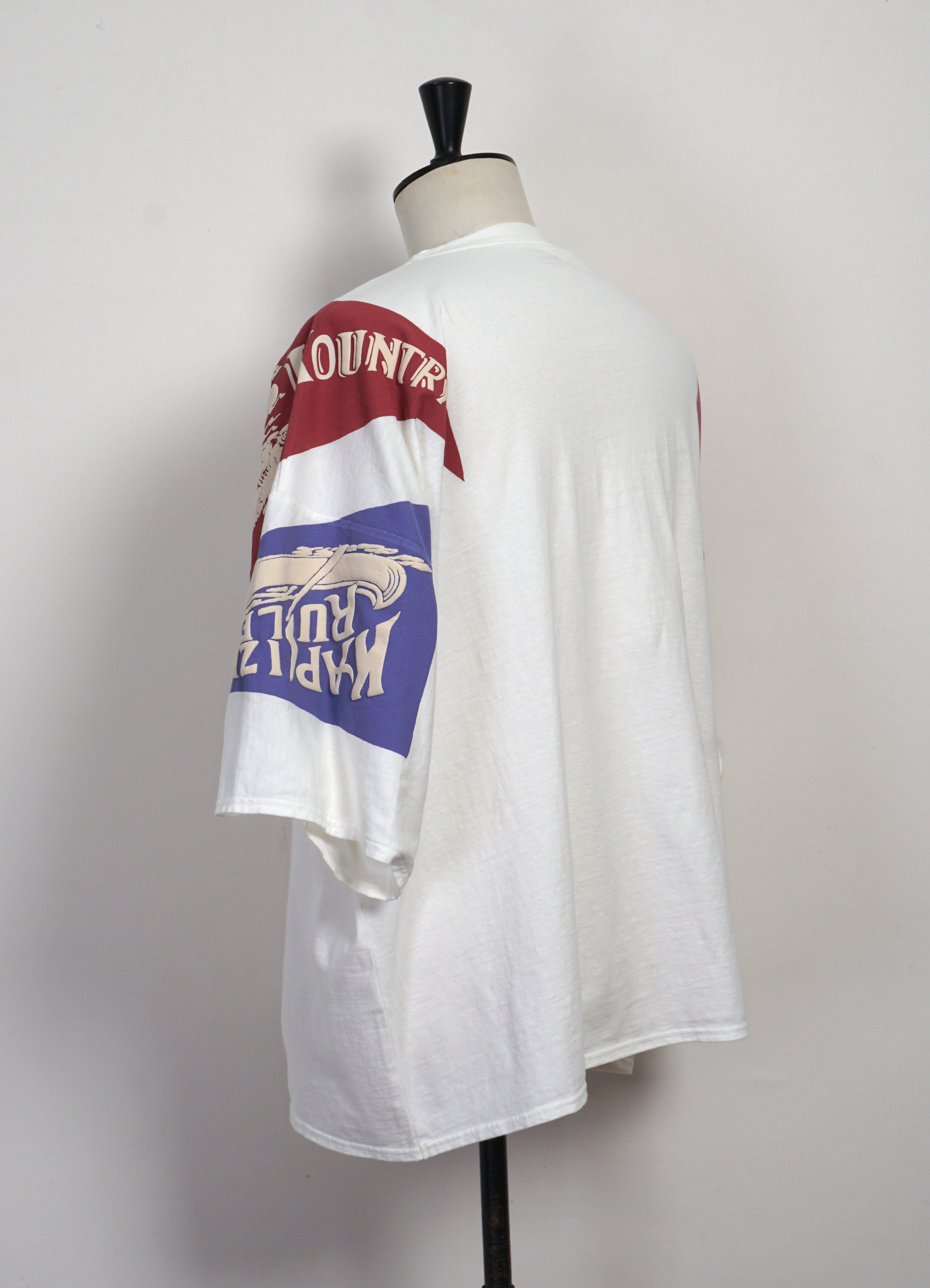 PENNANT YUKON | Huge T | Purple