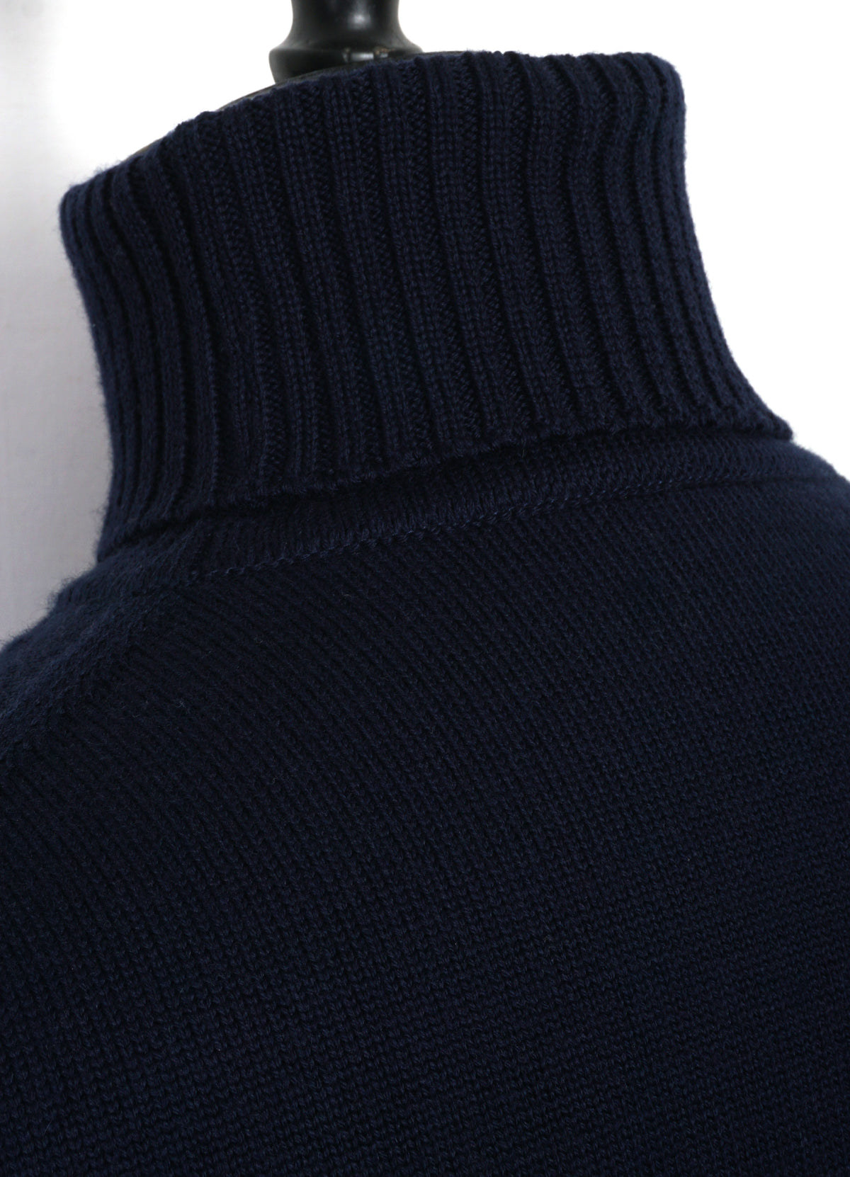 WO9 | 7G Heavyweight Merino Wool Turtleneck | Navy
