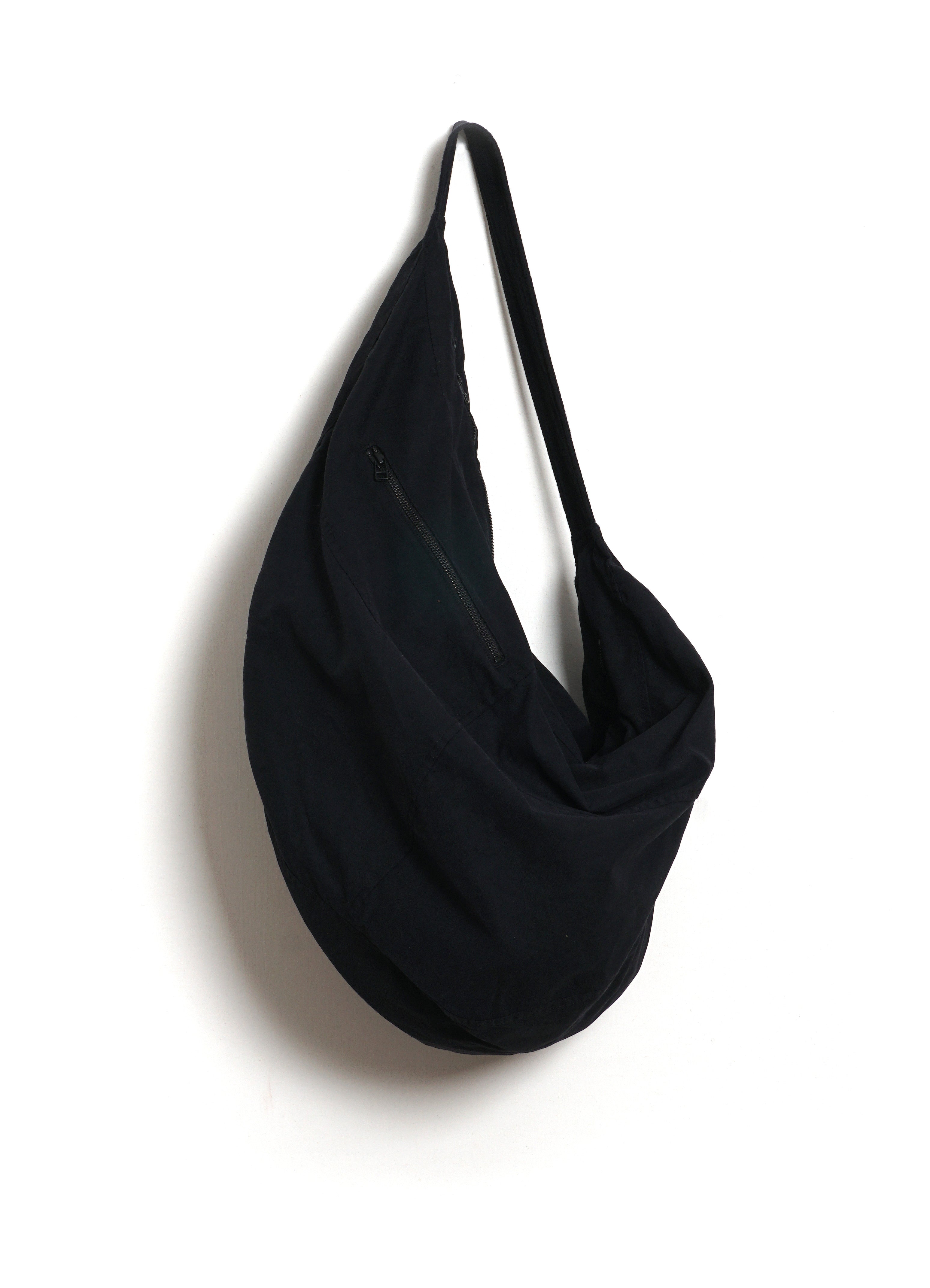 BILLY 30-92-2 | Large Courier Bag | Black Tech