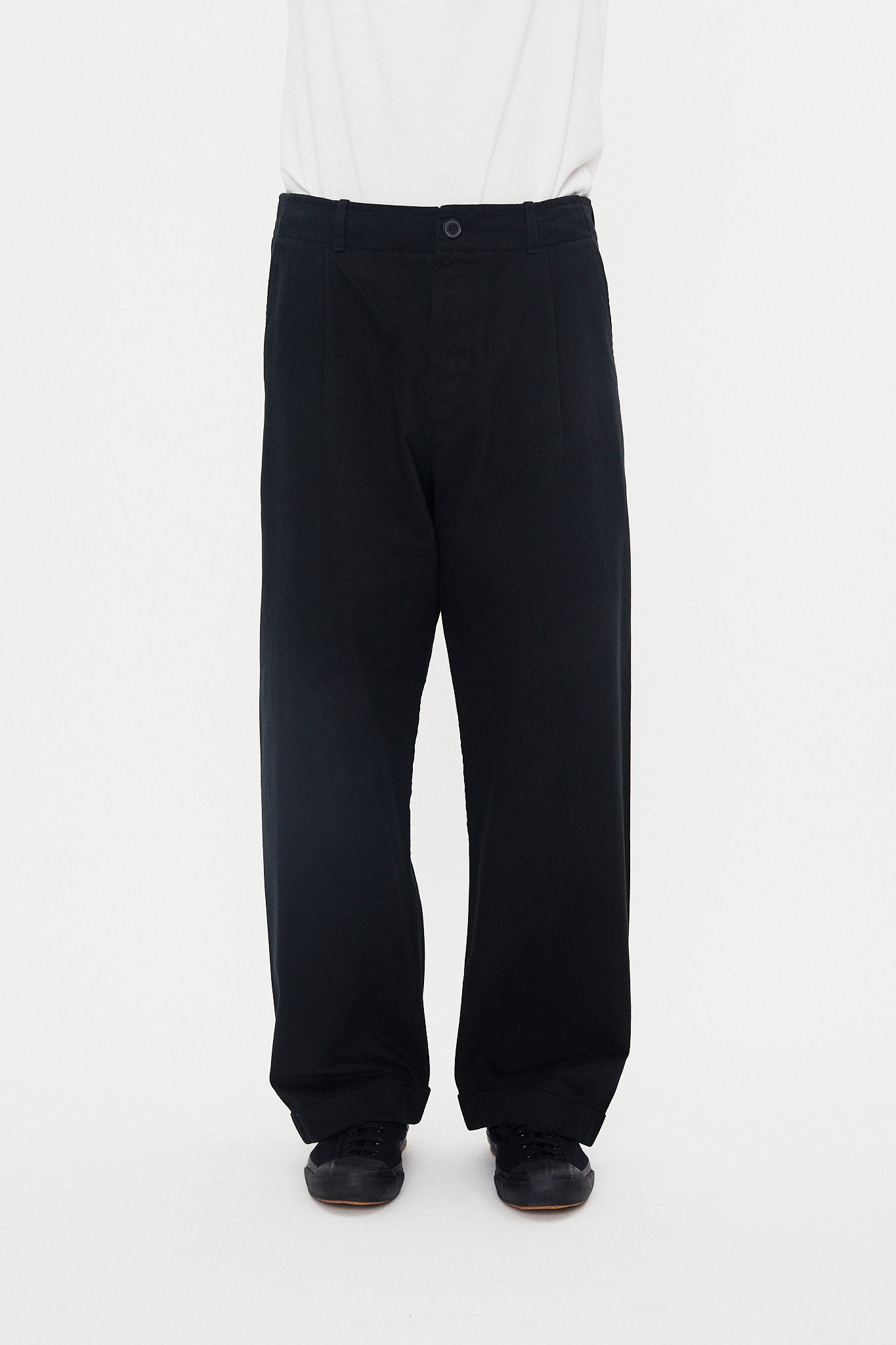 BOBBY 31-56-2 | Wide Pleated Everyday Trousers | Black