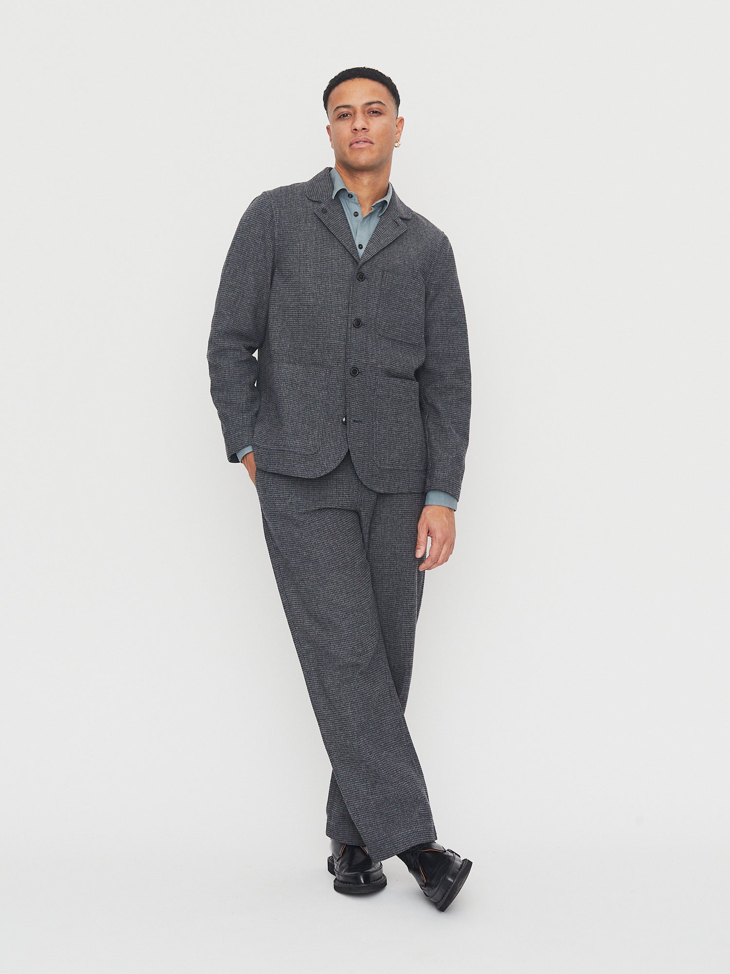 JOSEF 30-29-5 | Easy Four Button Blazer | Broken Grey