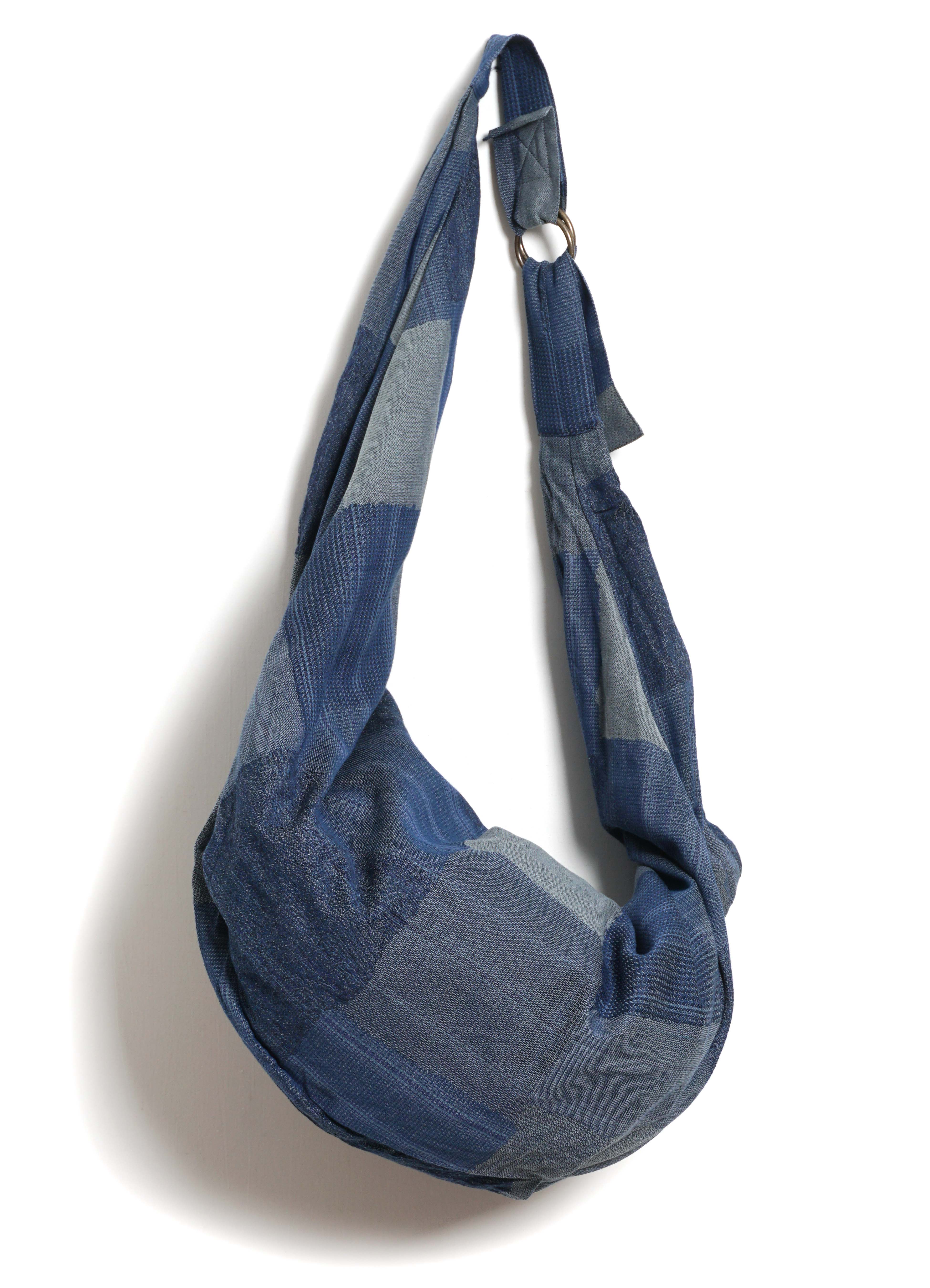 TUGIHAGI TRANSIT SNUFKIN | Large Shoulder Bag | Navy