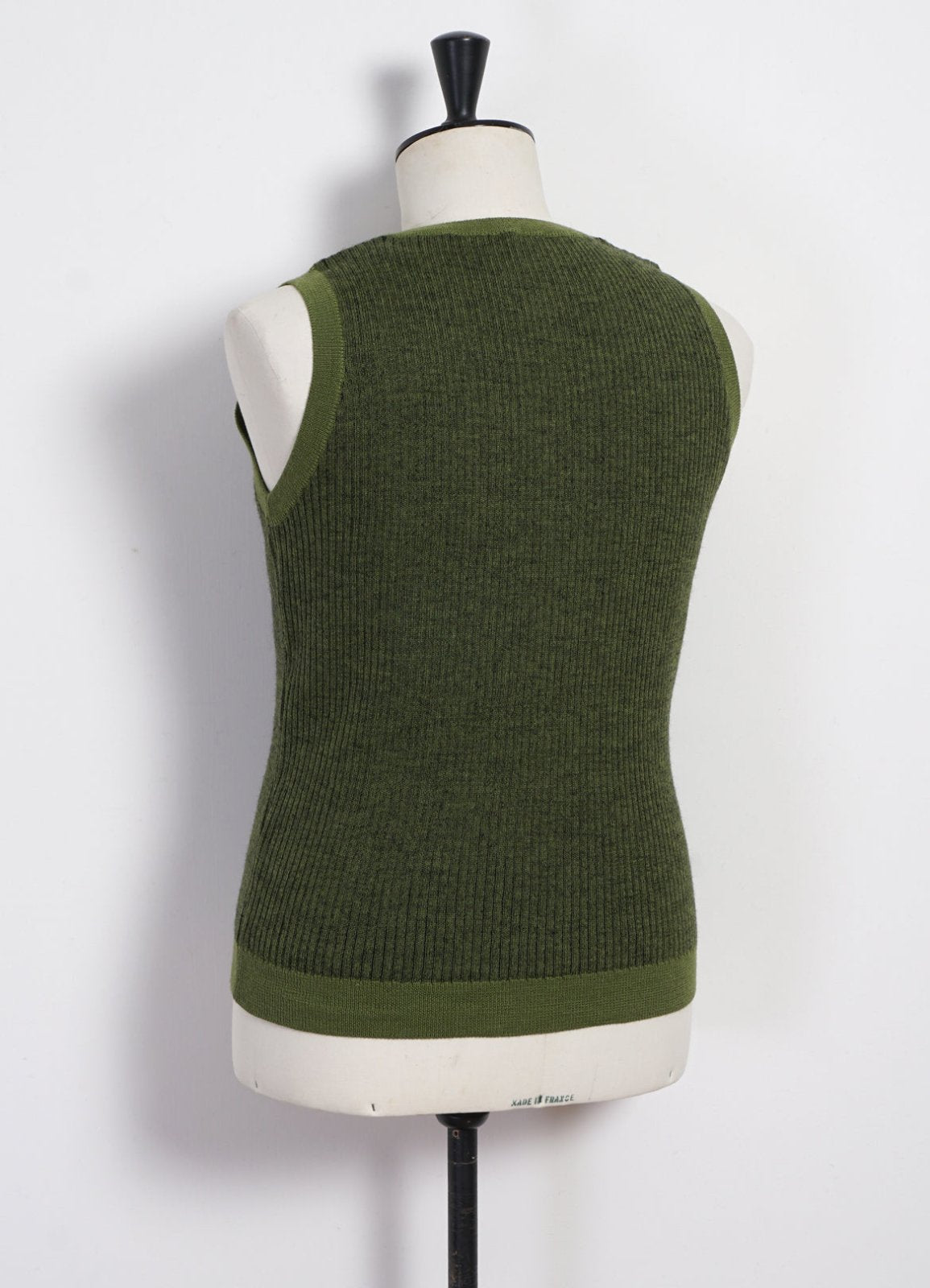 HANSEN GARMENTS - ARNE | Plated Rib V-Neck Slip Over | Black Green - HANSEN Garments