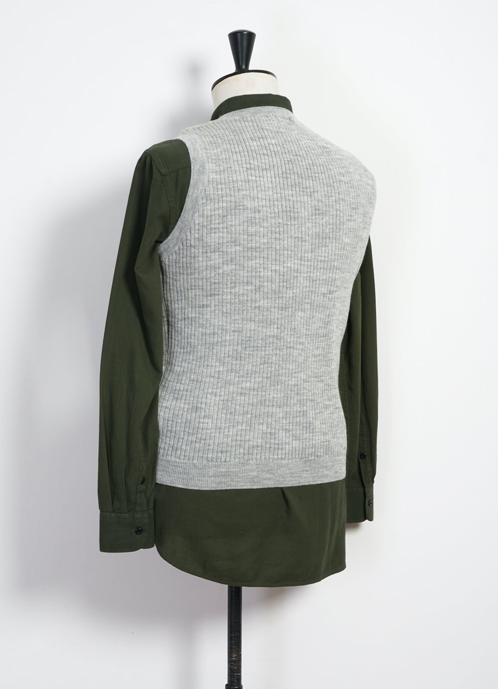 HANSEN GARMENTS - ARNE | Plated Rib V-Neck Slip Over | Winter Grey - HANSEN Garments