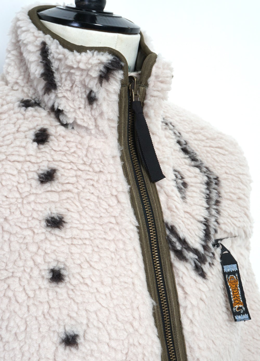 KAPITAL - BENI OURAIN | Boa Fleece Reversible Vest | Ecru - HANSEN Garments