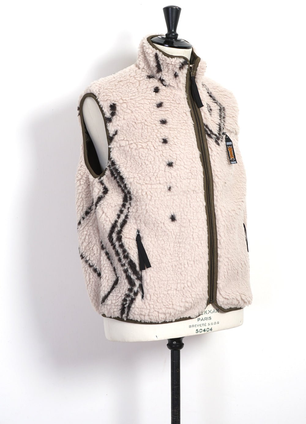 BENI OURAIN | Boa Fleece Reversible Vest | Ecru | HANSEN Garments