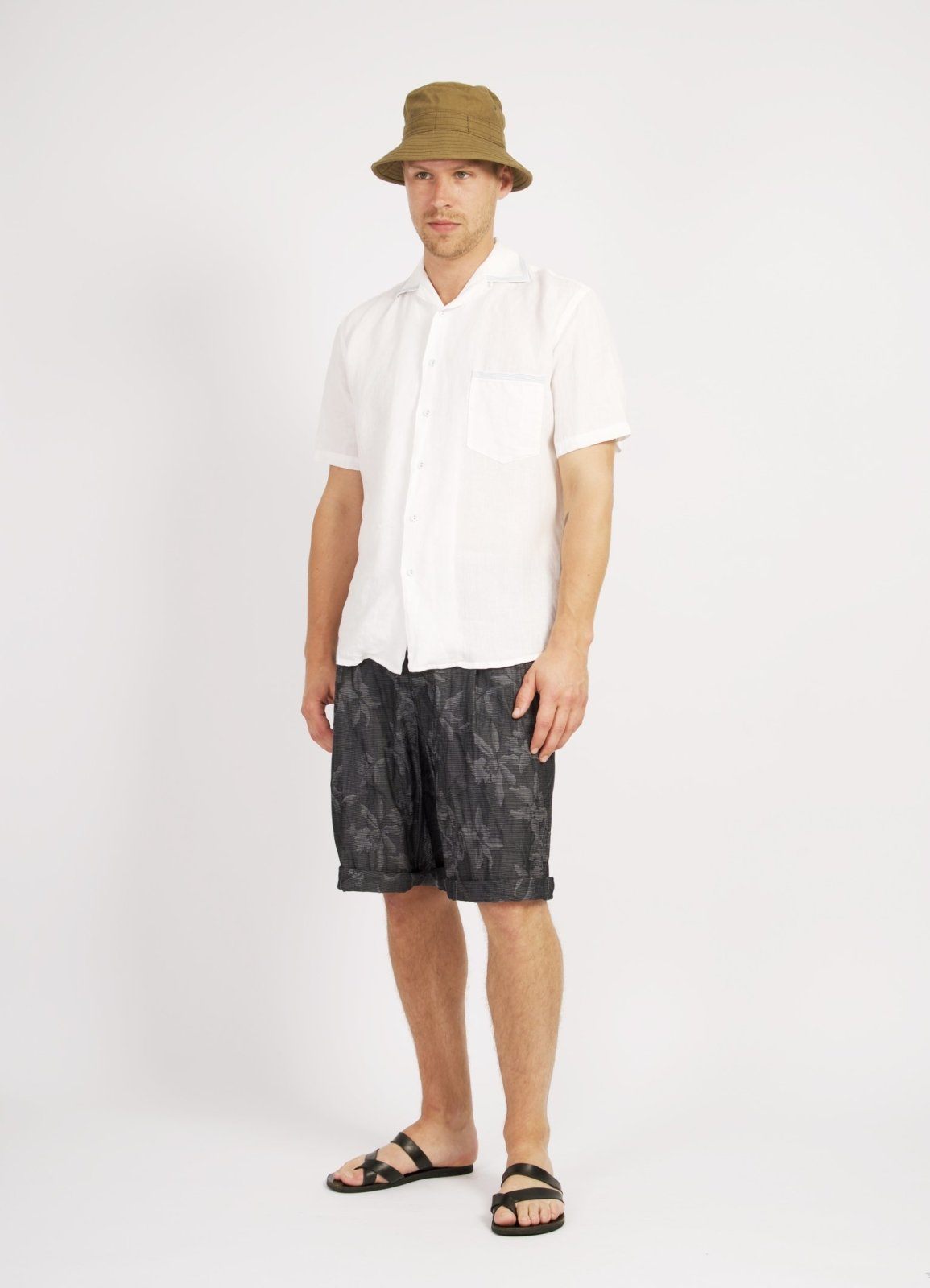GILBERT | Wide Cut Shorts | Botanic Indigo | €190 -HANSEN Garments- HANSEN Garments