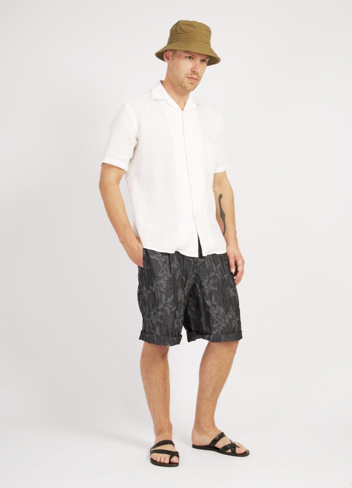 GILBERT | Wide Cut Shorts | Botanic Indigo | €190 -HANSEN Garments- HANSEN Garments