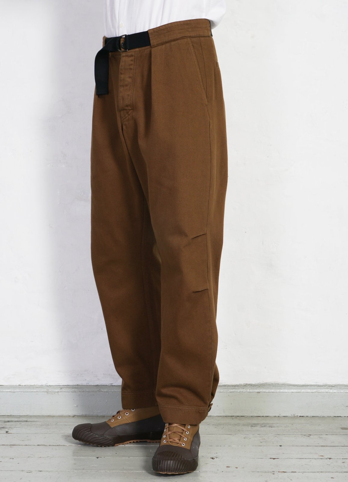 HANSEN GARMENTS - KARLO | Wide Cut Utility Trousers | Nut - HANSEN Garments