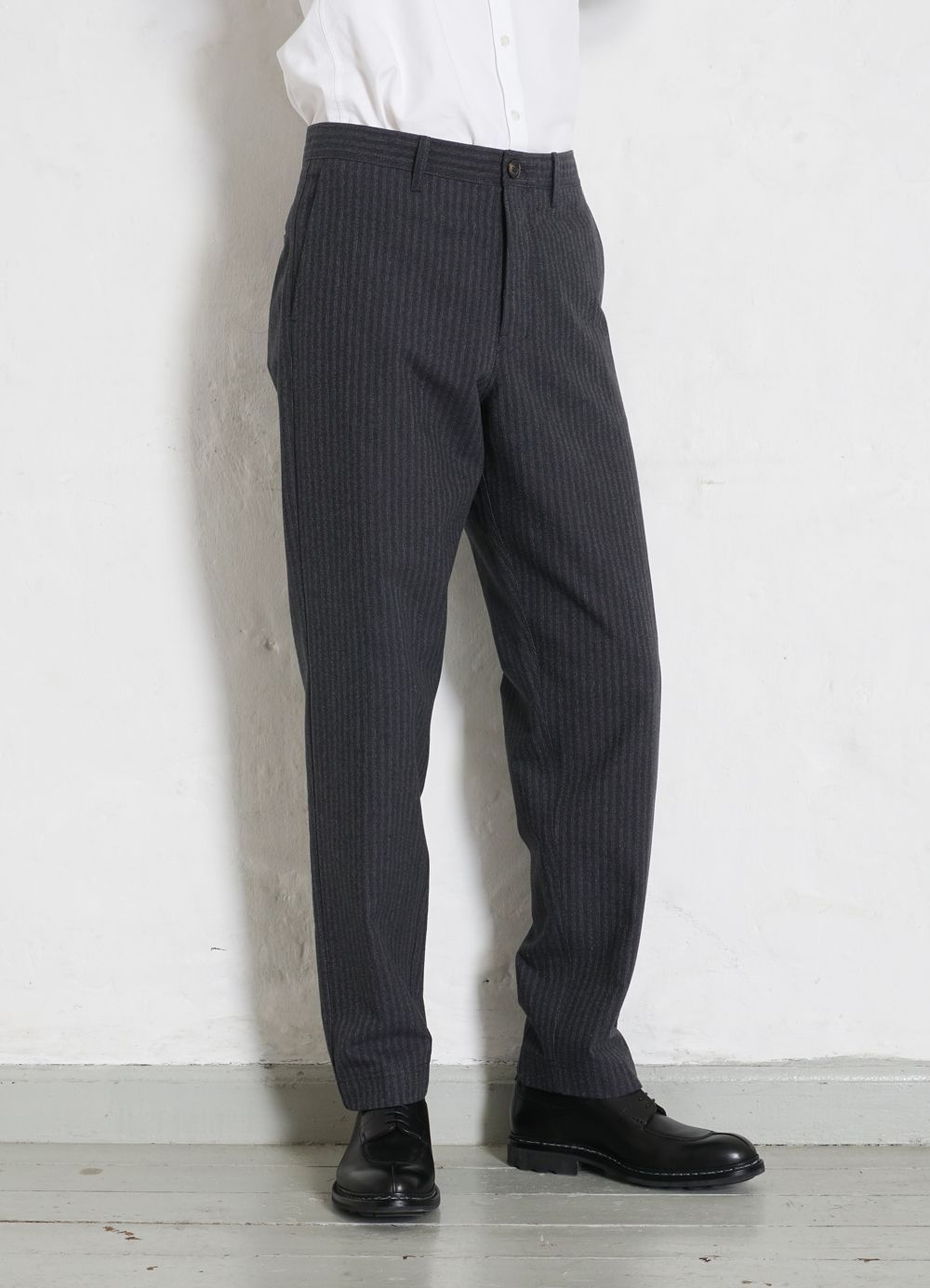 HANSEN GARMENTS - KIAN | Cinch Back Wide Trousers | Grey Pin - HANSEN Garments