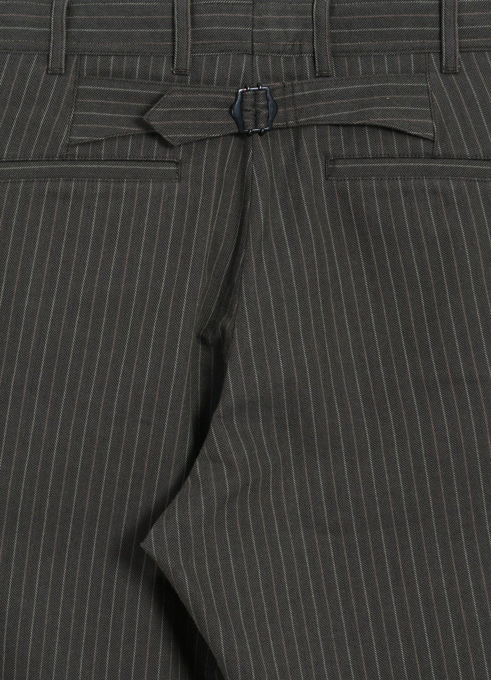 HANSEN GARMENTS - KIAN | Cinch Back Wide Trousers | Khaki Pin - HANSEN Garments