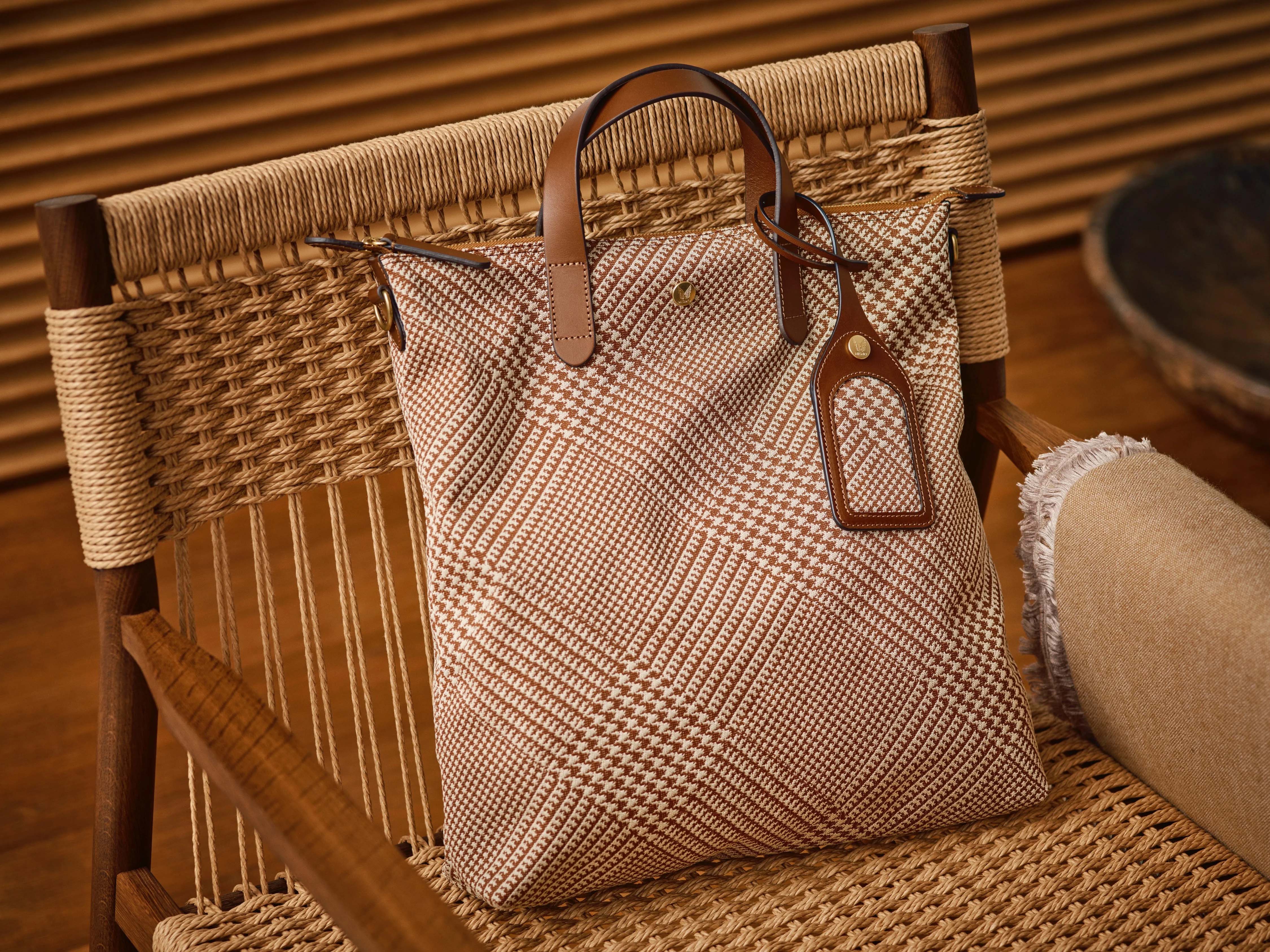 M/S SHOPPER | A Lovely Land/Cuoio