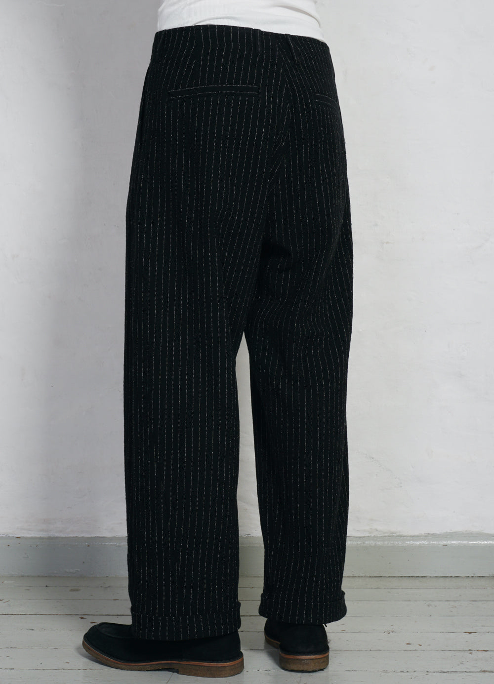 BOBBY | Super Wide Pleated Trousers | Big Pin Black