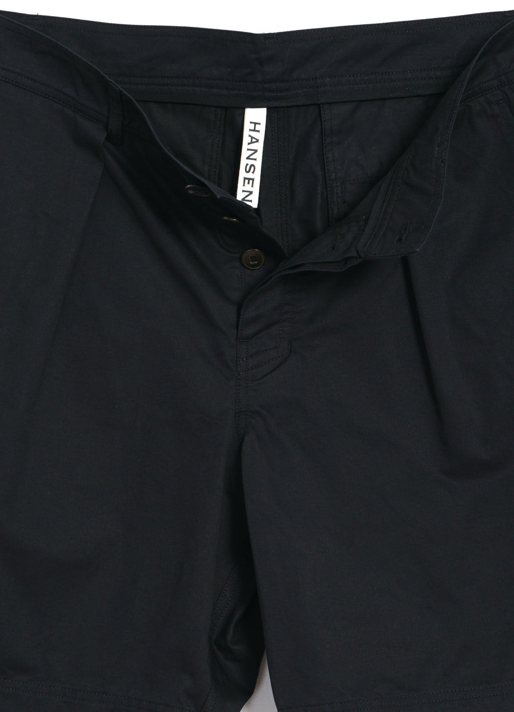 KAARE | Wide Pleated Shorts | Black Drill