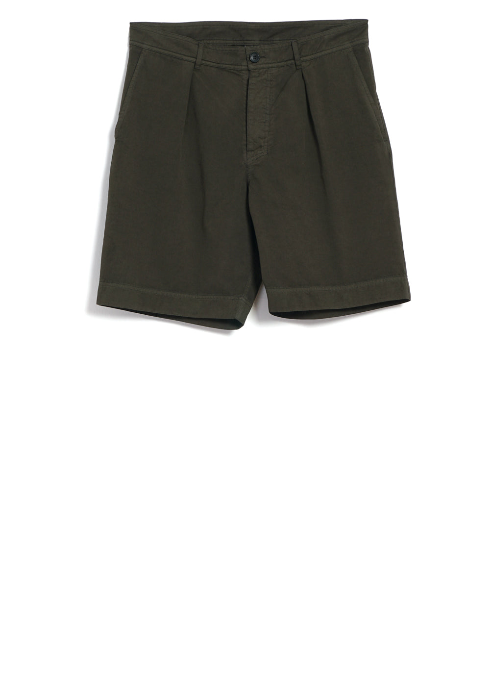KAARE | Wide Pleated Shorts | Olive Drill