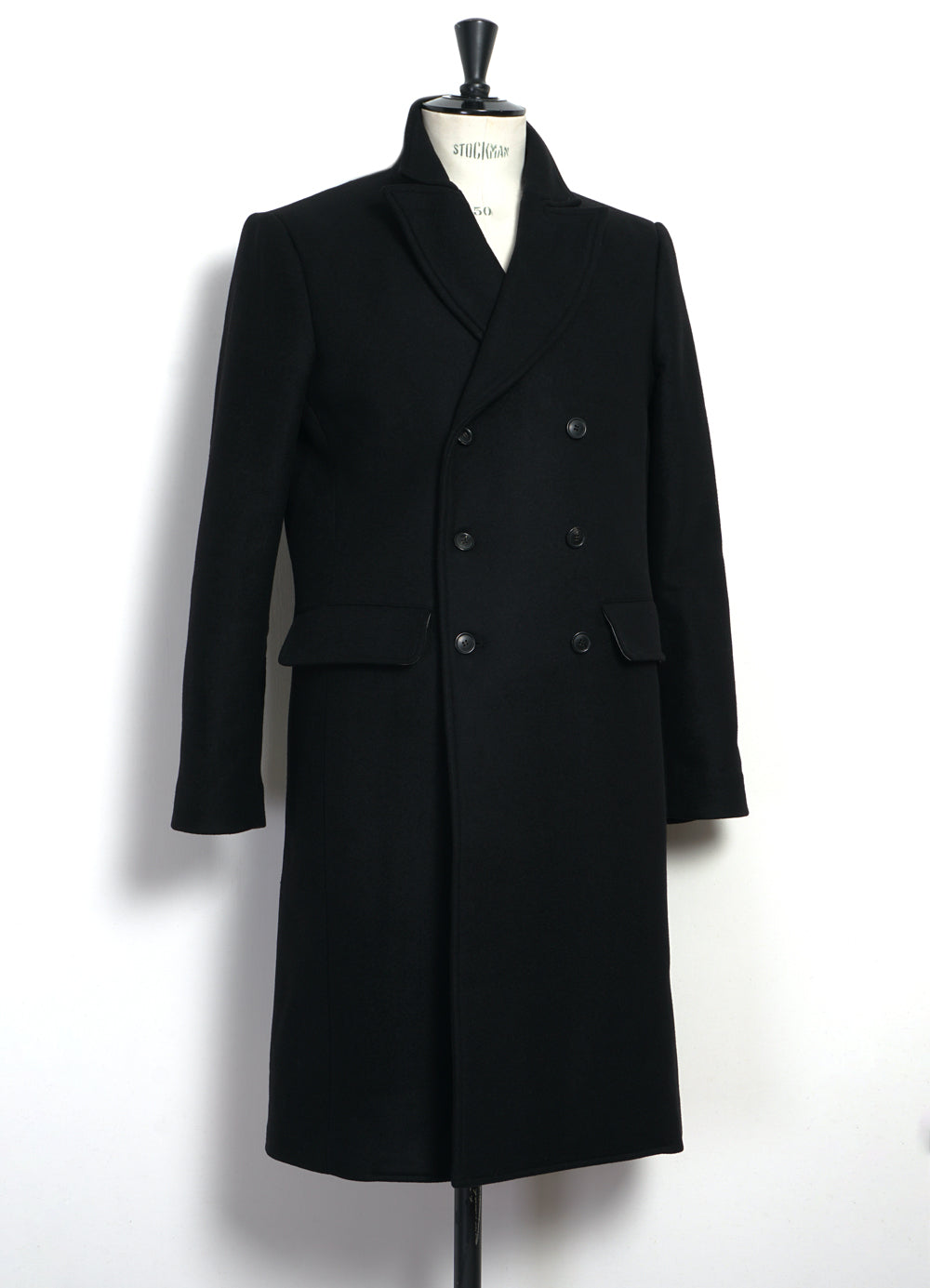 VILLUM 28-50-2 | Classic Double Breasted Coat | Premium Wool