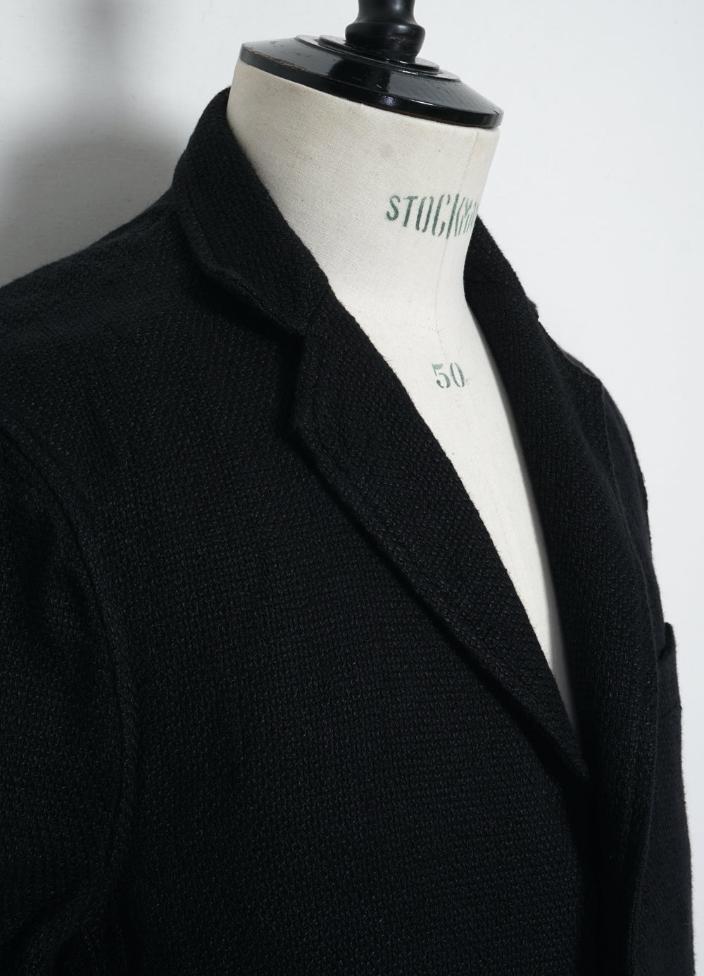 CHARLIE 29-58-2 | Easy Three Button Blazer | Black Gauze