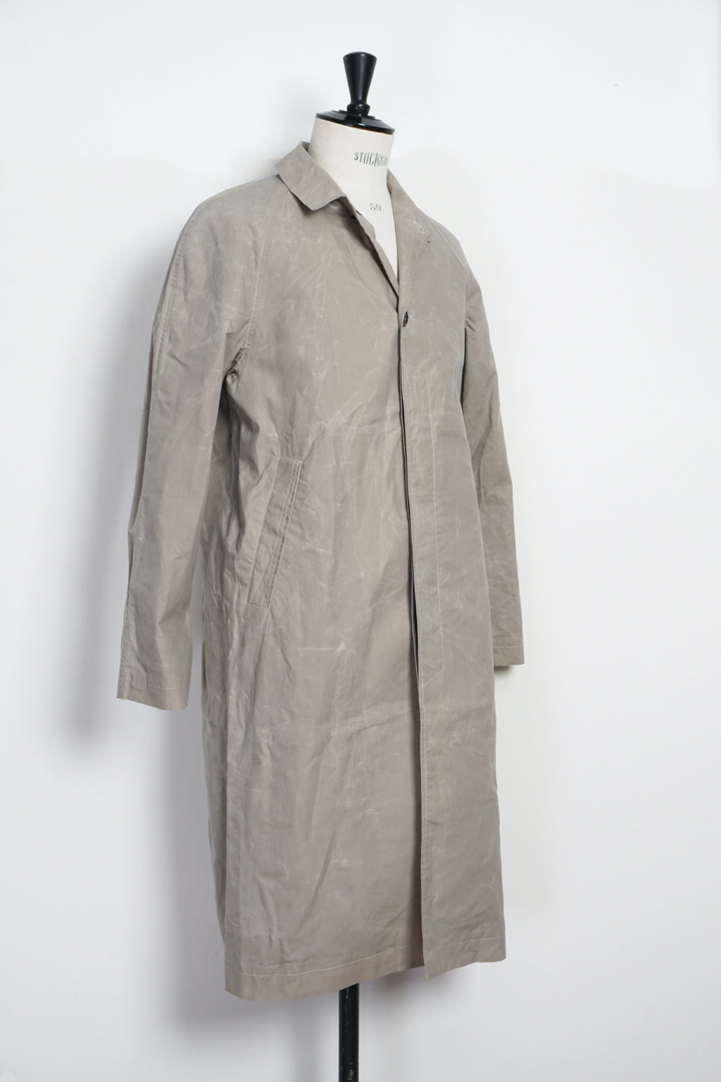 MORTEN 29-72-5 | Long Coat | Waxed Concrete