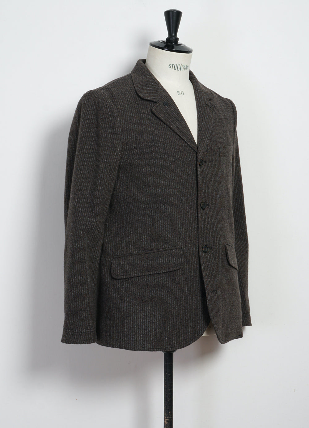VINCENT 30-44-9 | Classic Four Button Blazer | Brown Wool Pin