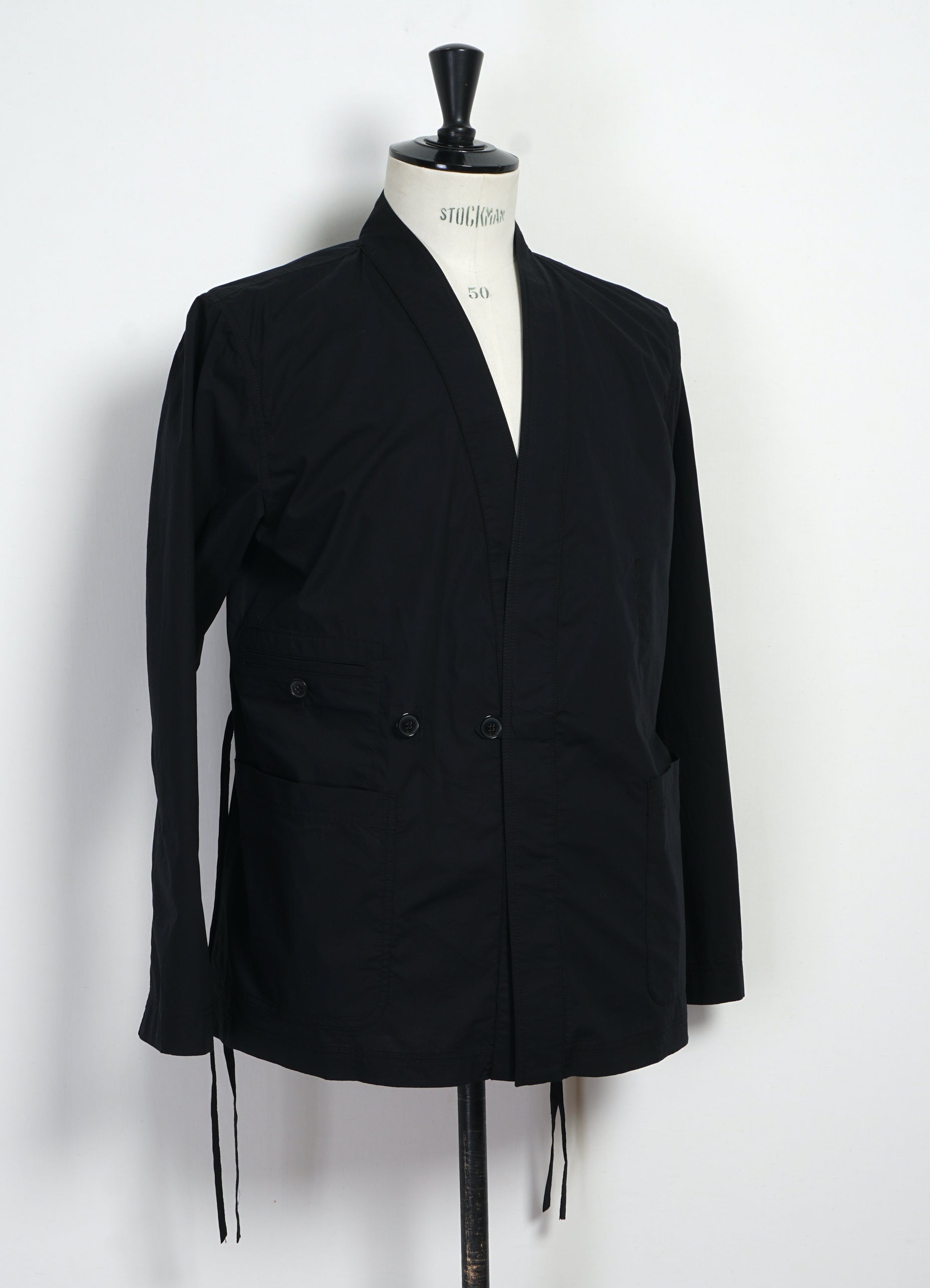 FOLKE 31-64-2 | Eastern Style jacket | Black Parachute