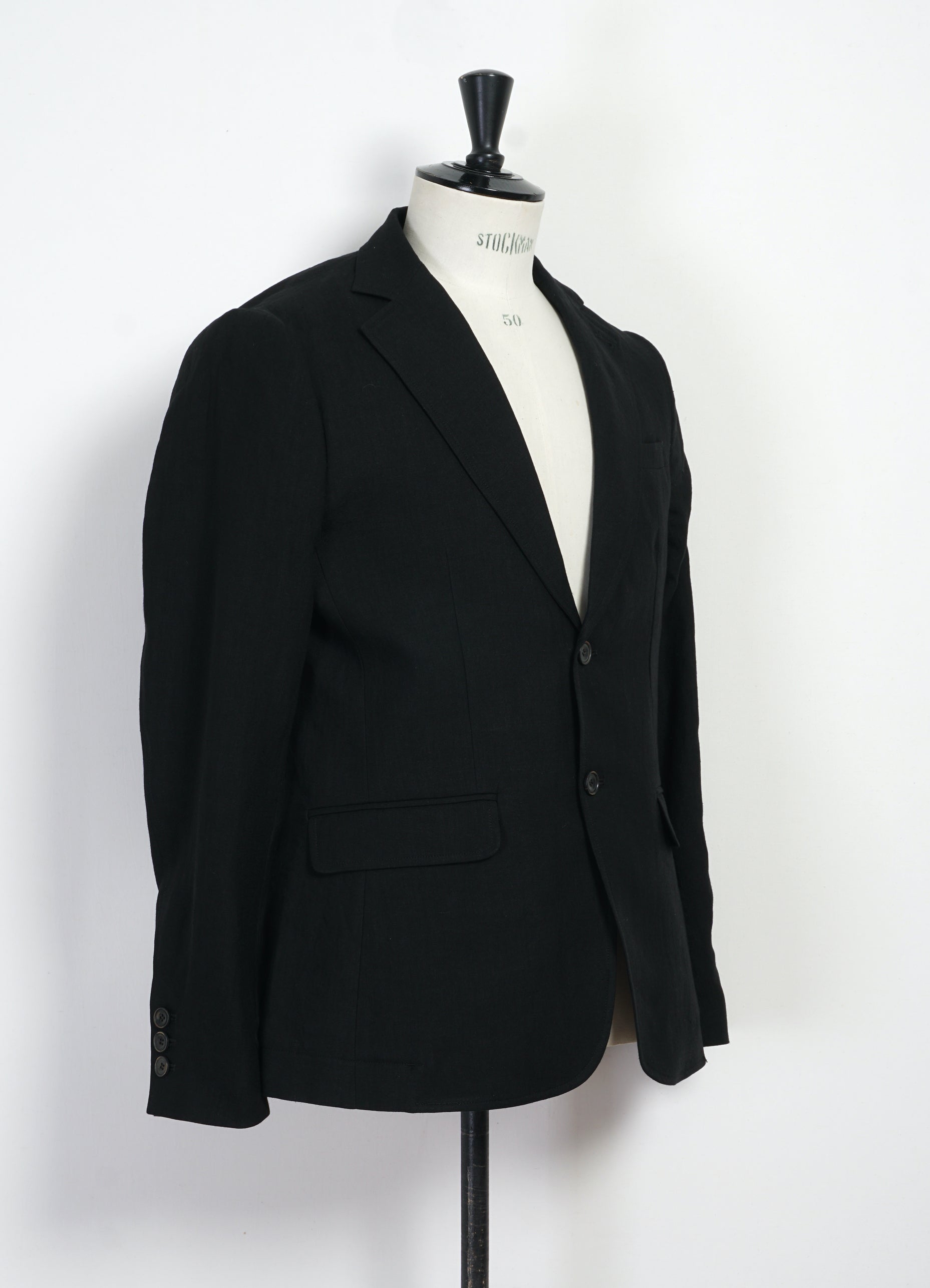 CHRIS 31-67-2 | Classic Two Button Blazer | Black Linen