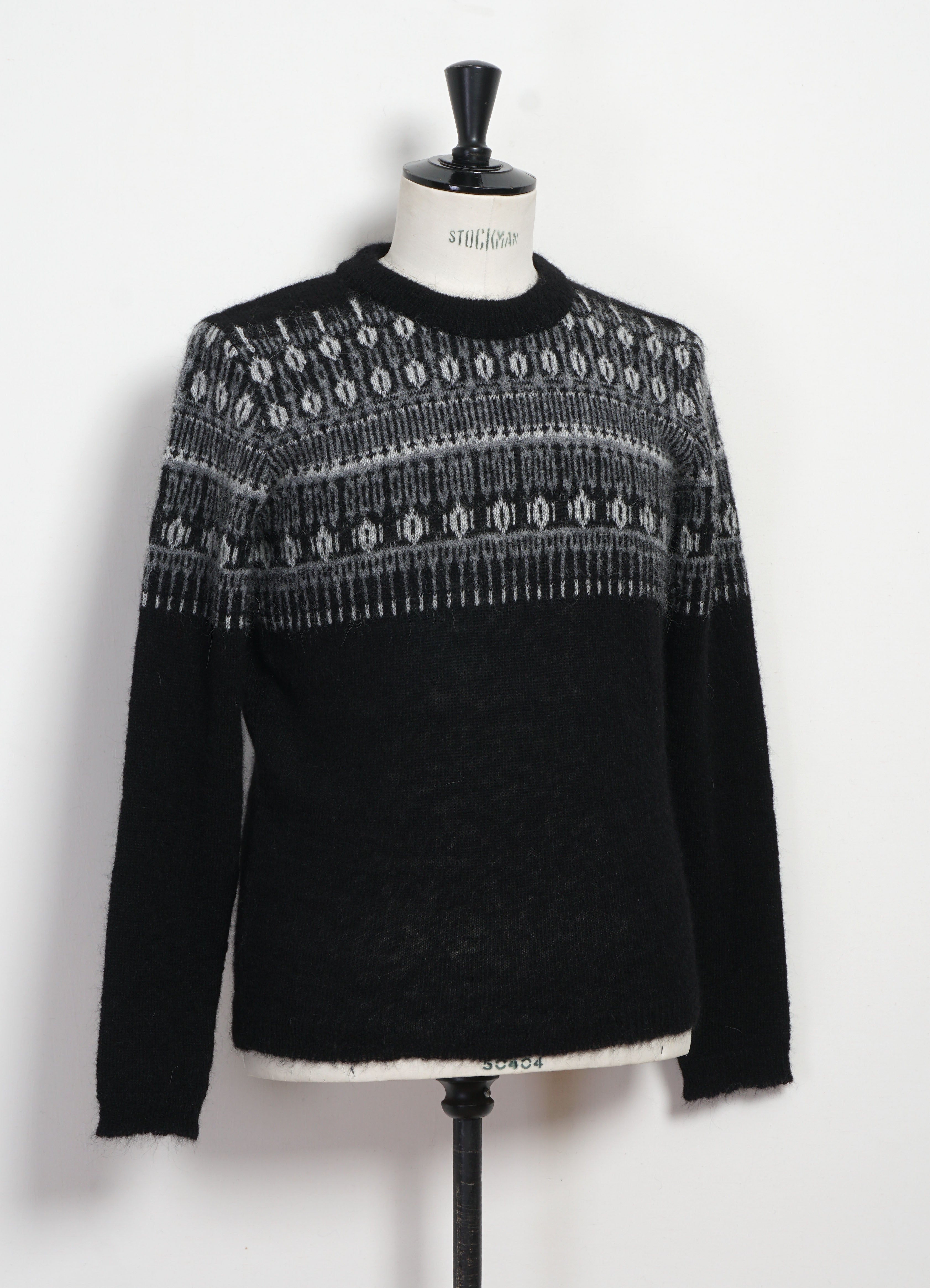ESKE 32-02-2 | Jacquard Design Sweater | Nordic Black