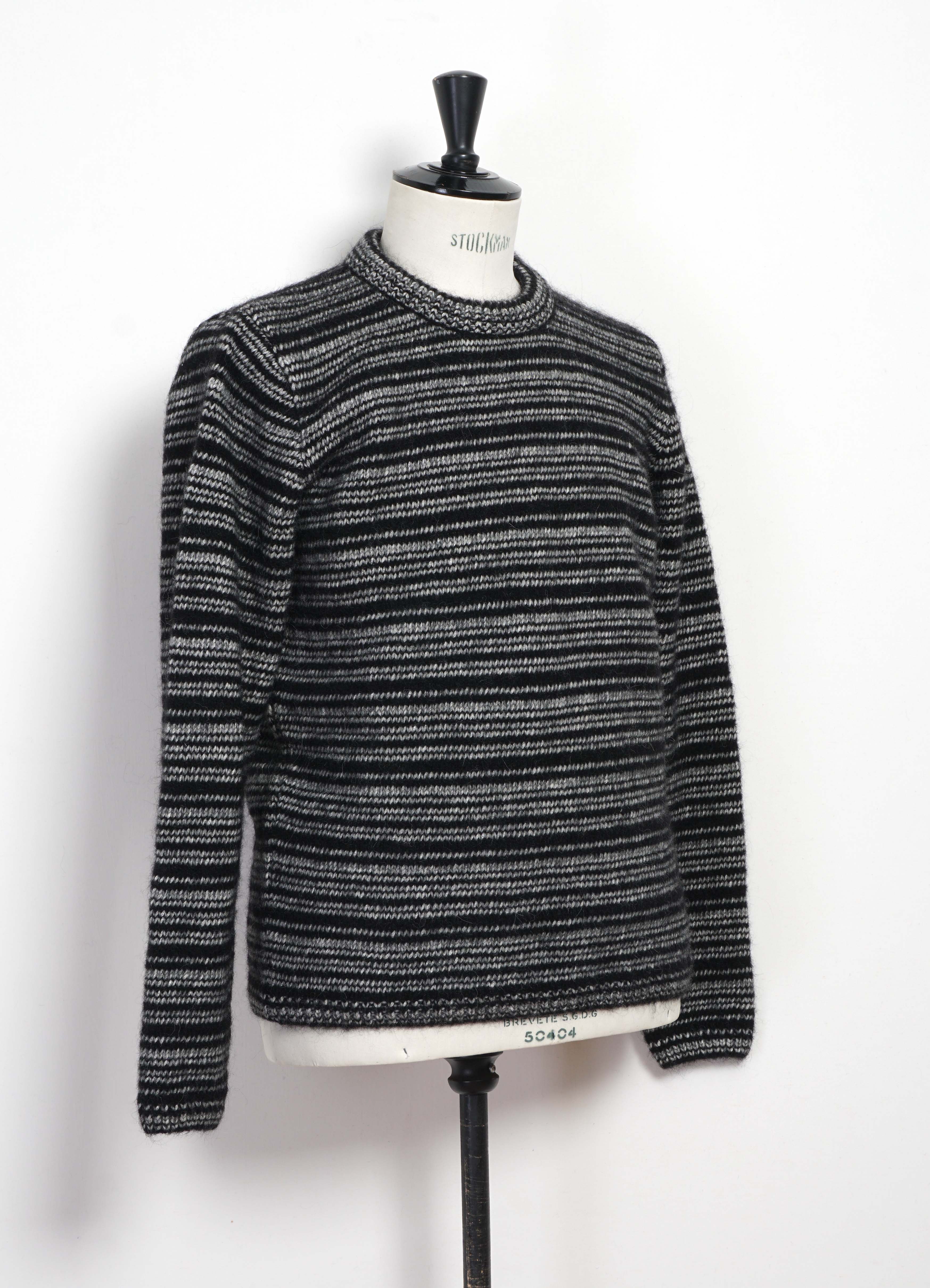 ESKE 32-03-5 | Striped Knit Crew Neck Sweater | Black Silver