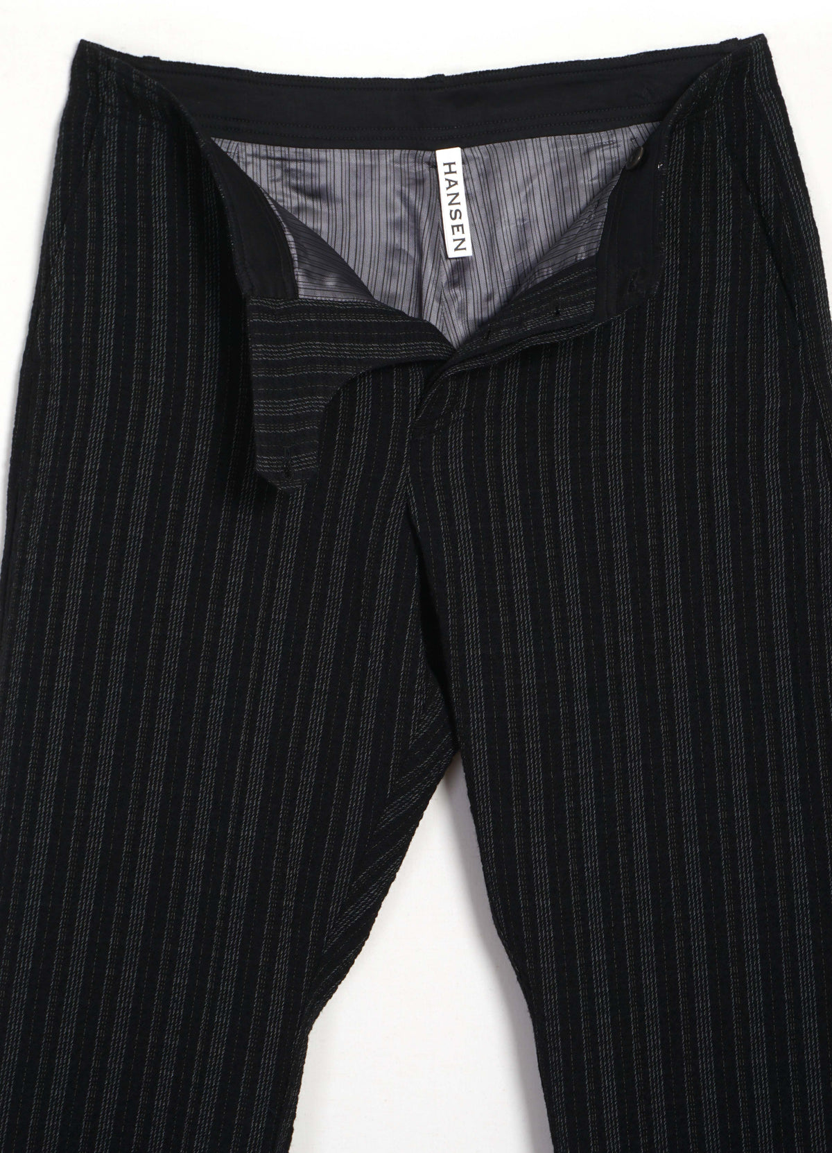 TRYGVE 32-29-2 | Loose Cut Tapered Trousers | Black 'n' White