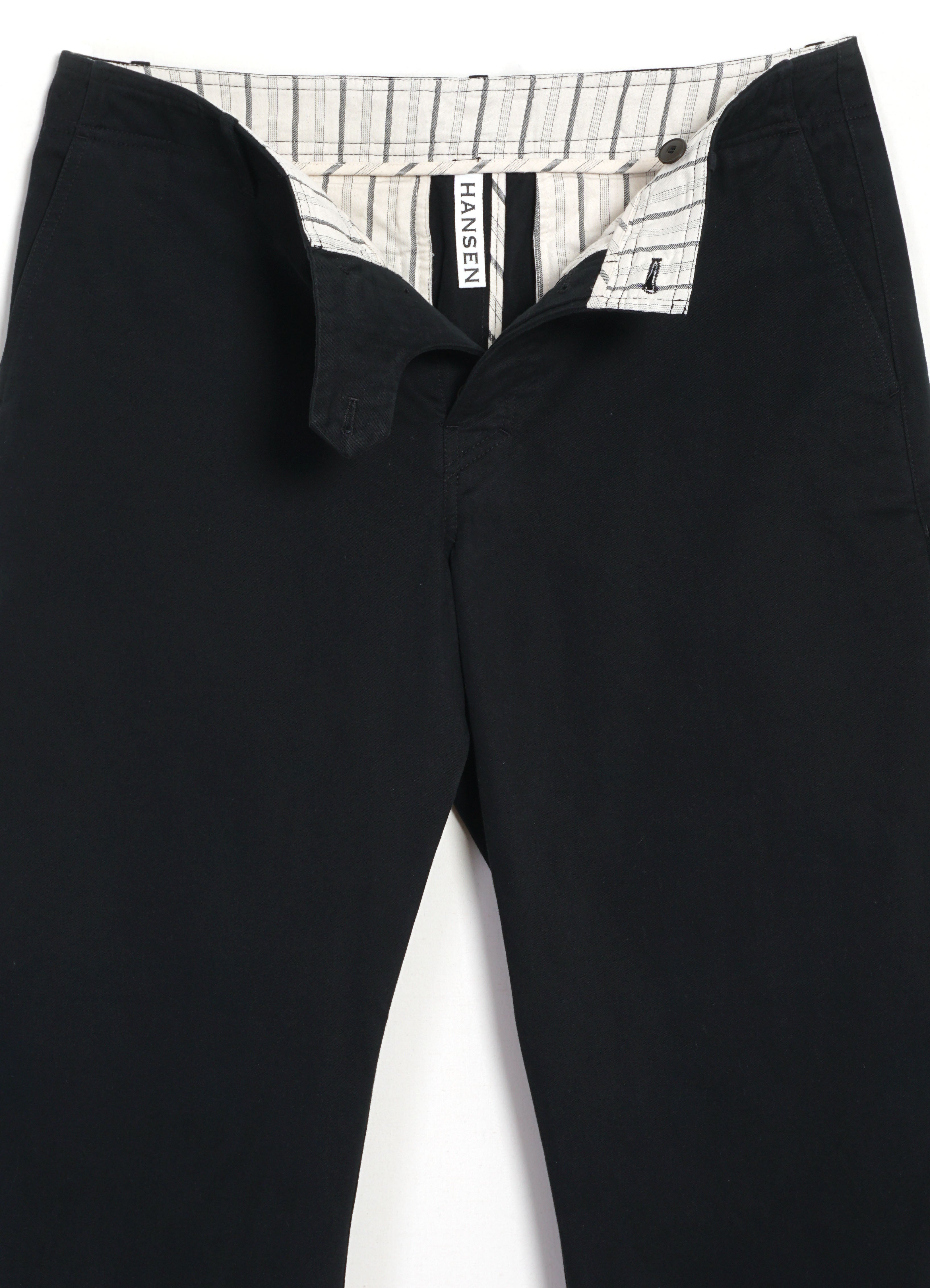 TRYGVE 32-56-2 | Loose Cut Tapered Trousers | Black
