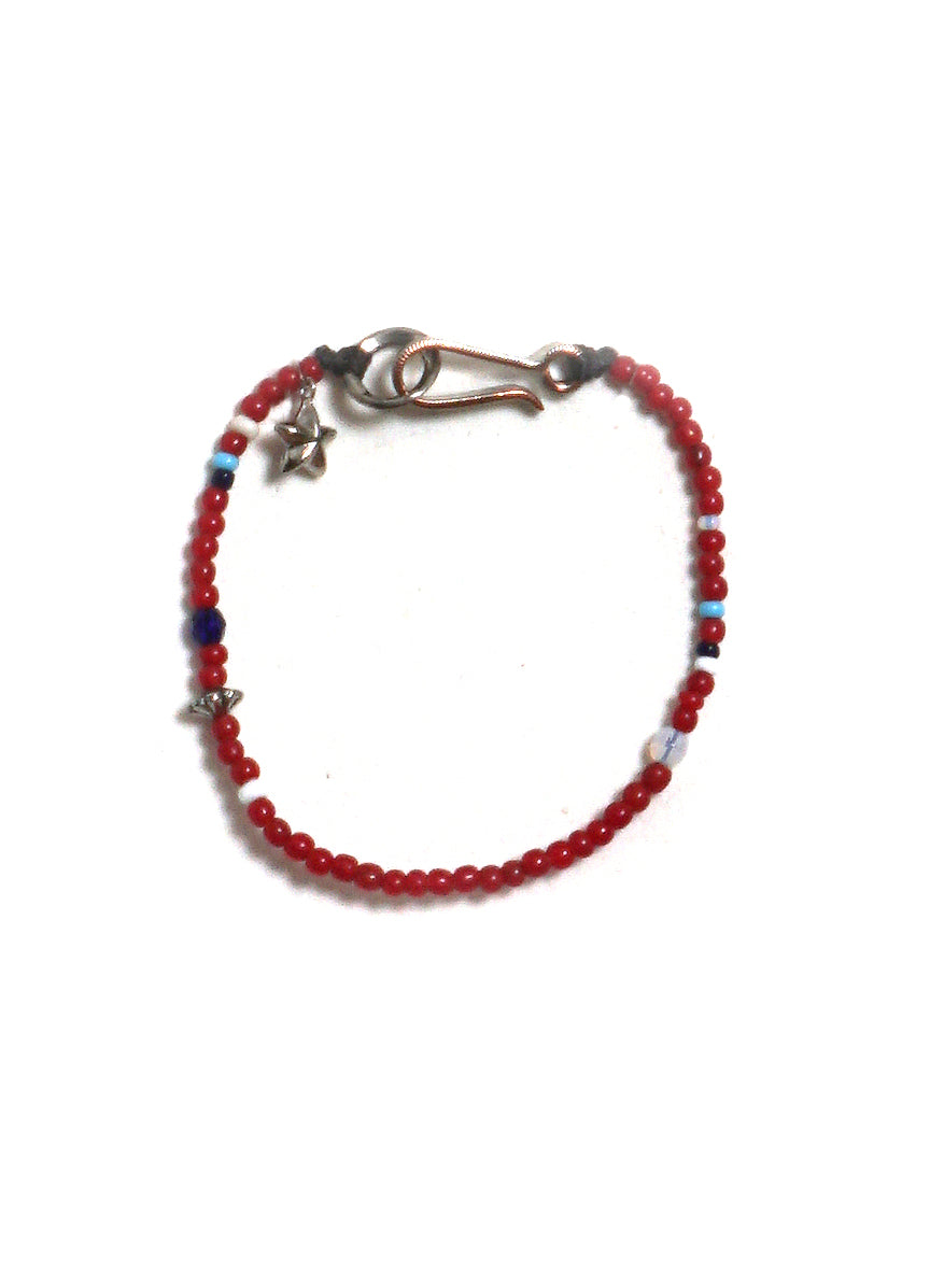 D-504 | Seed Beads Bracelet | Old White Hearts
