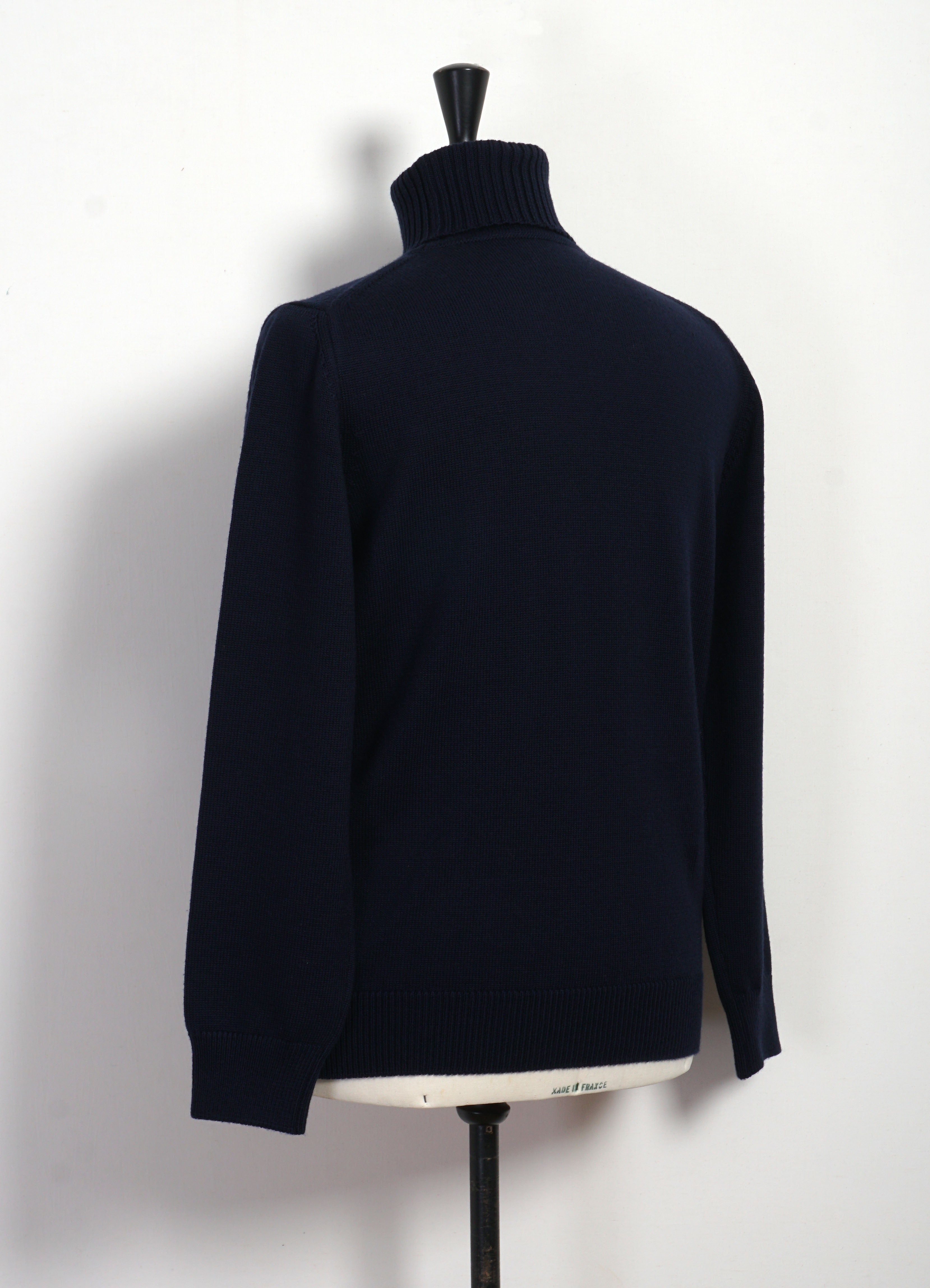 WO9 | 7G Heavyweight Merino Wool Turtleneck | Navy