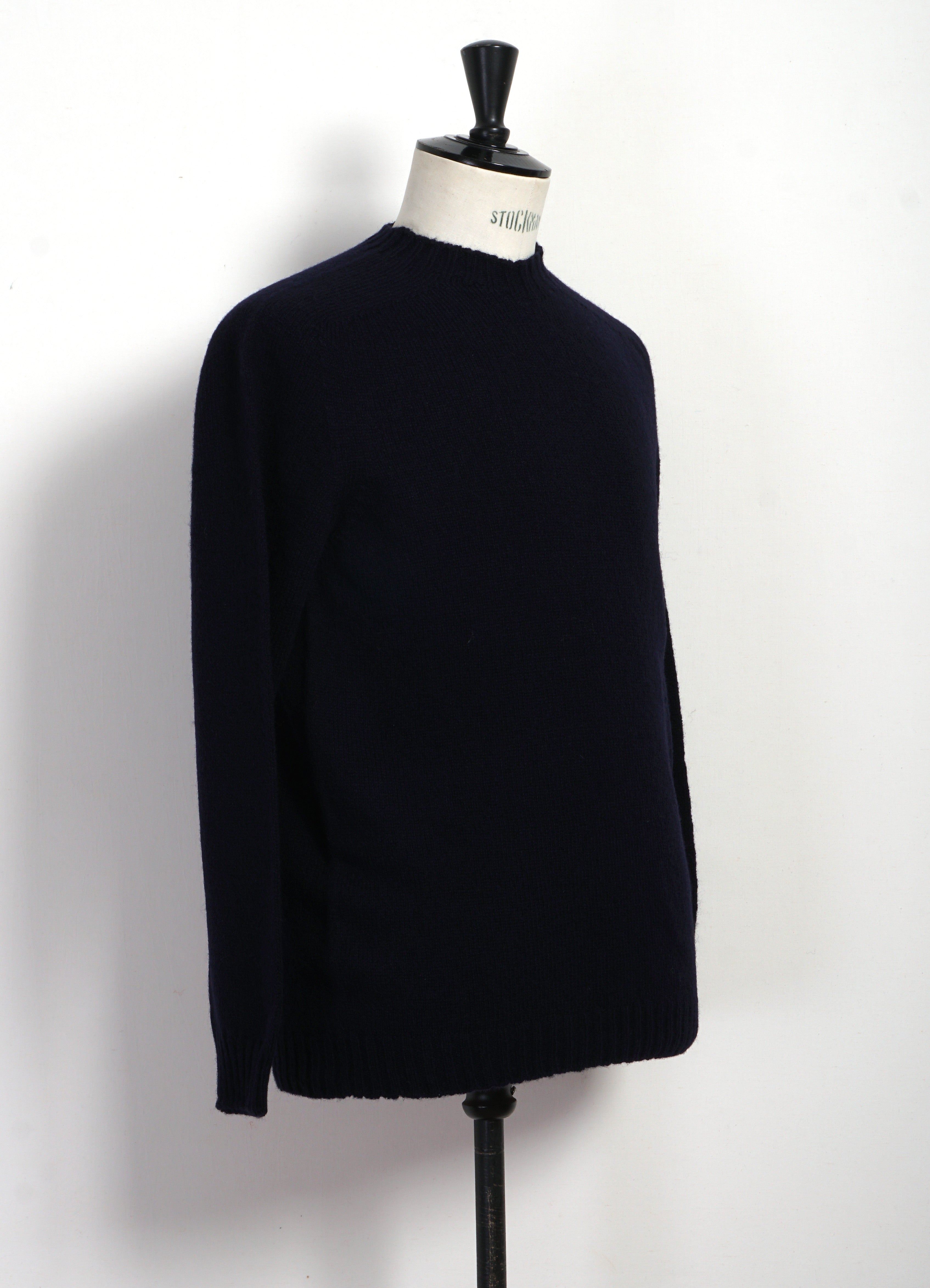 SW1 | Shetland Wool Crewneck | Navy