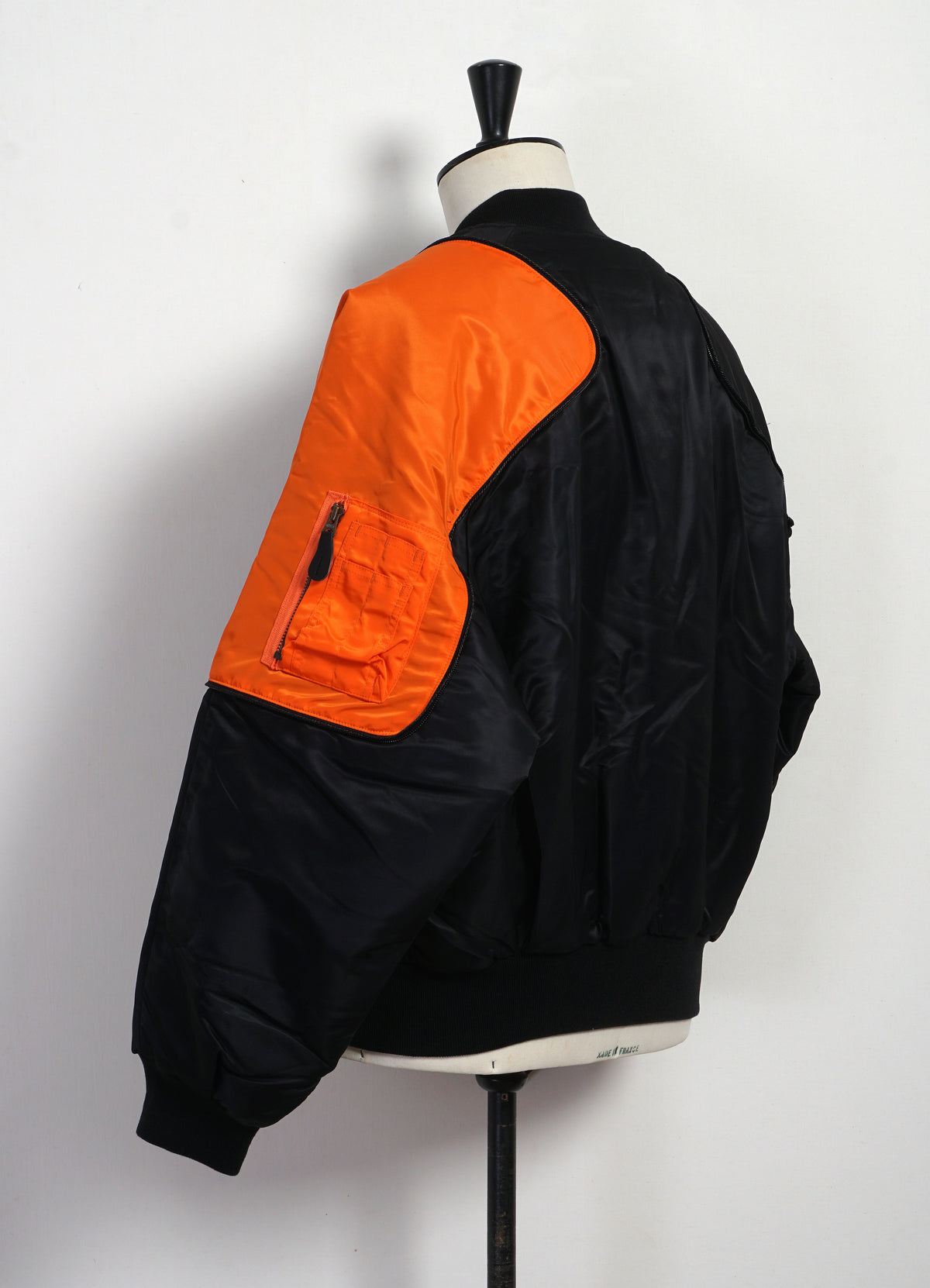 MA-1 SHAM BOMBER | Two-tone Shell Padded Jacket | Black
